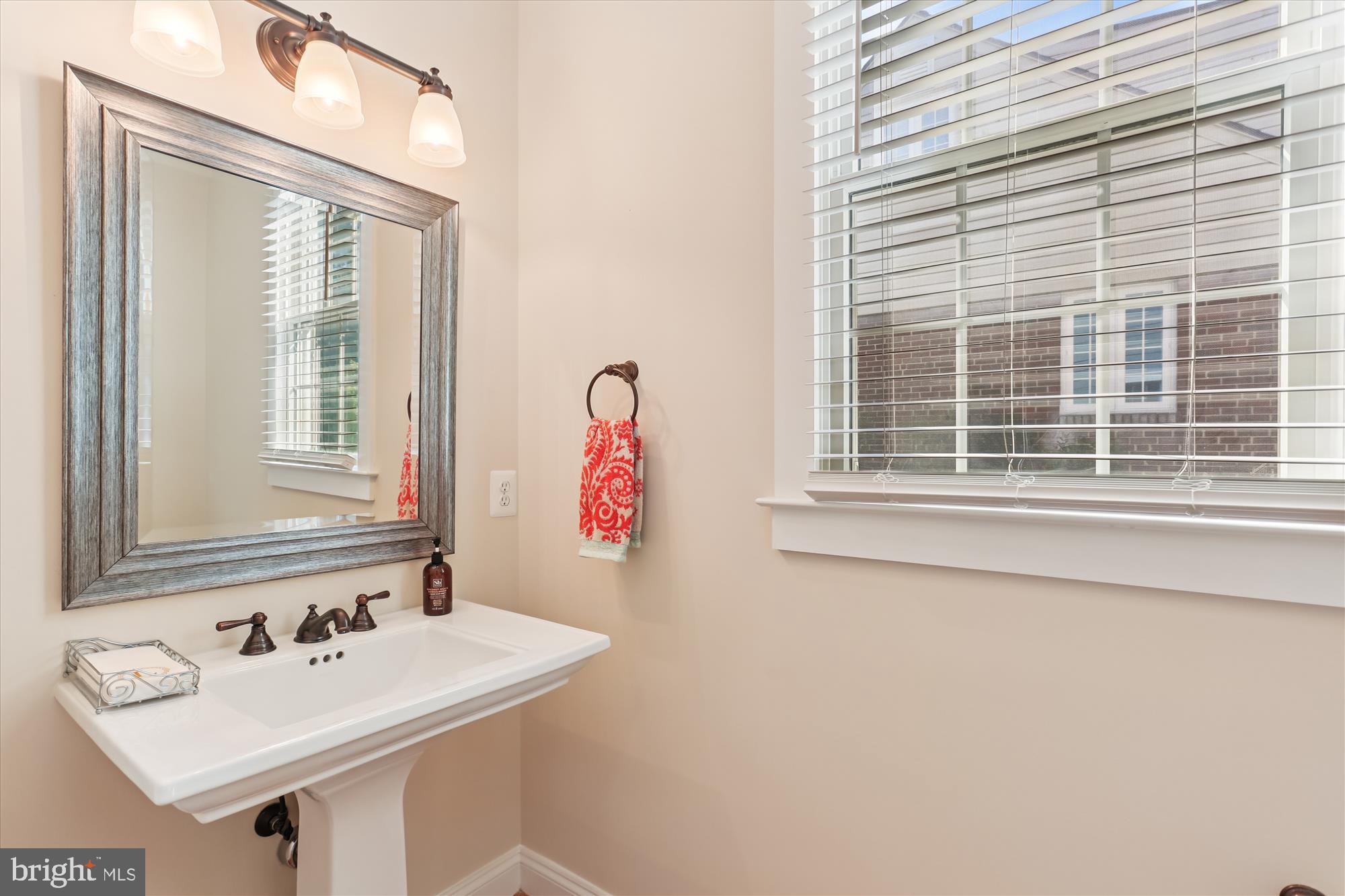 ALTA VISTA - Residential