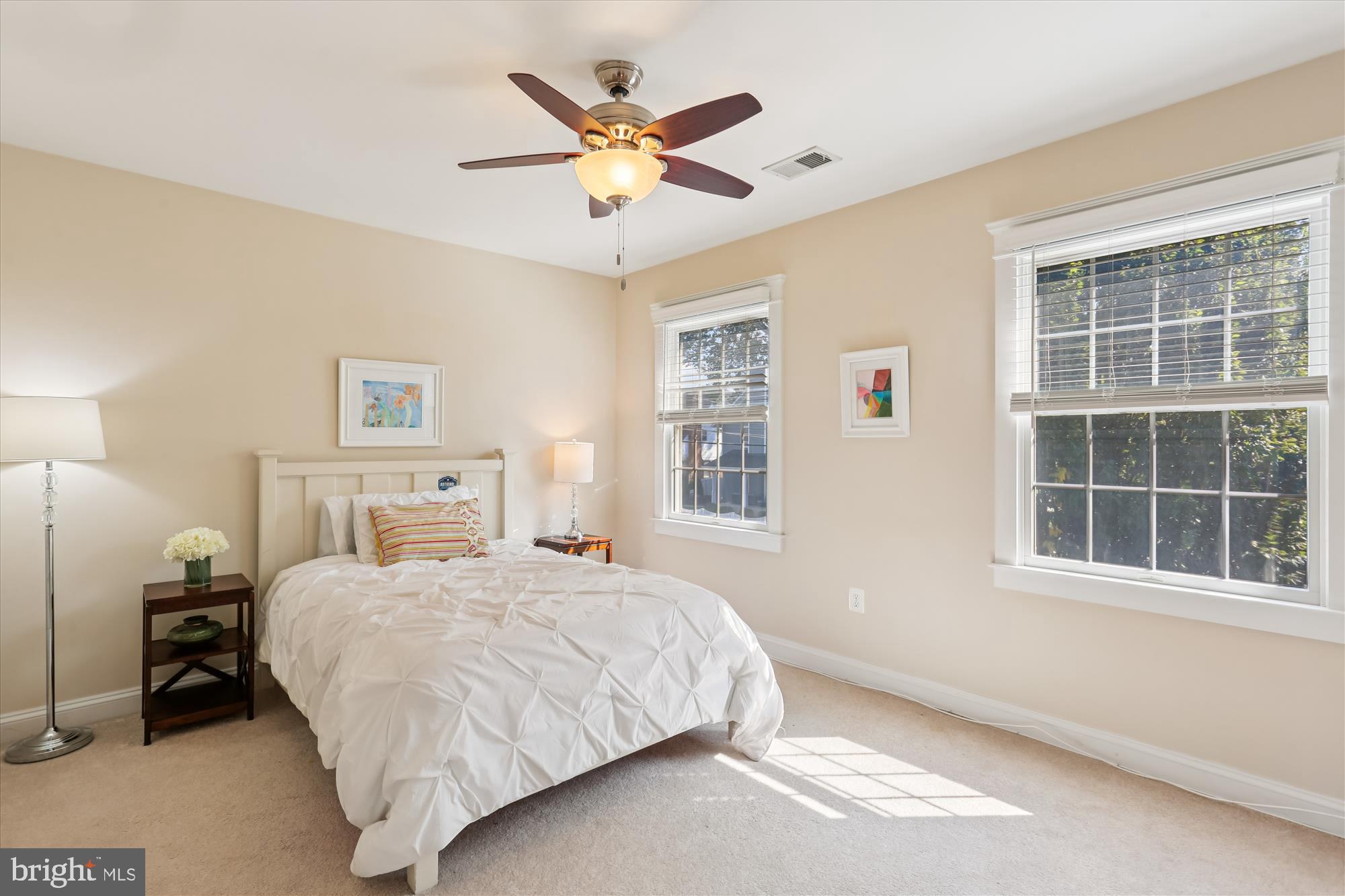 ALTA VISTA - Residential