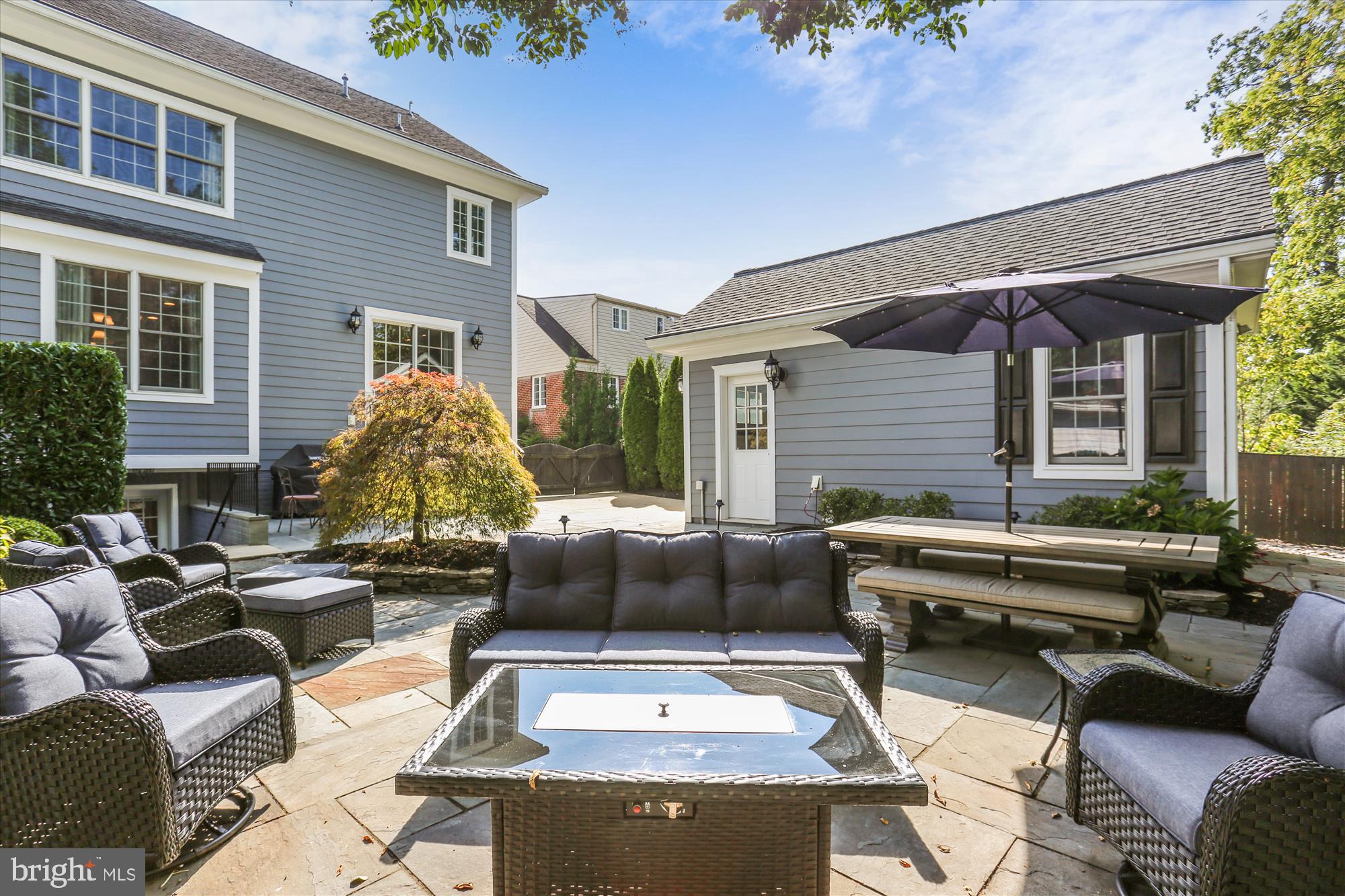 ALTA VISTA - Residential