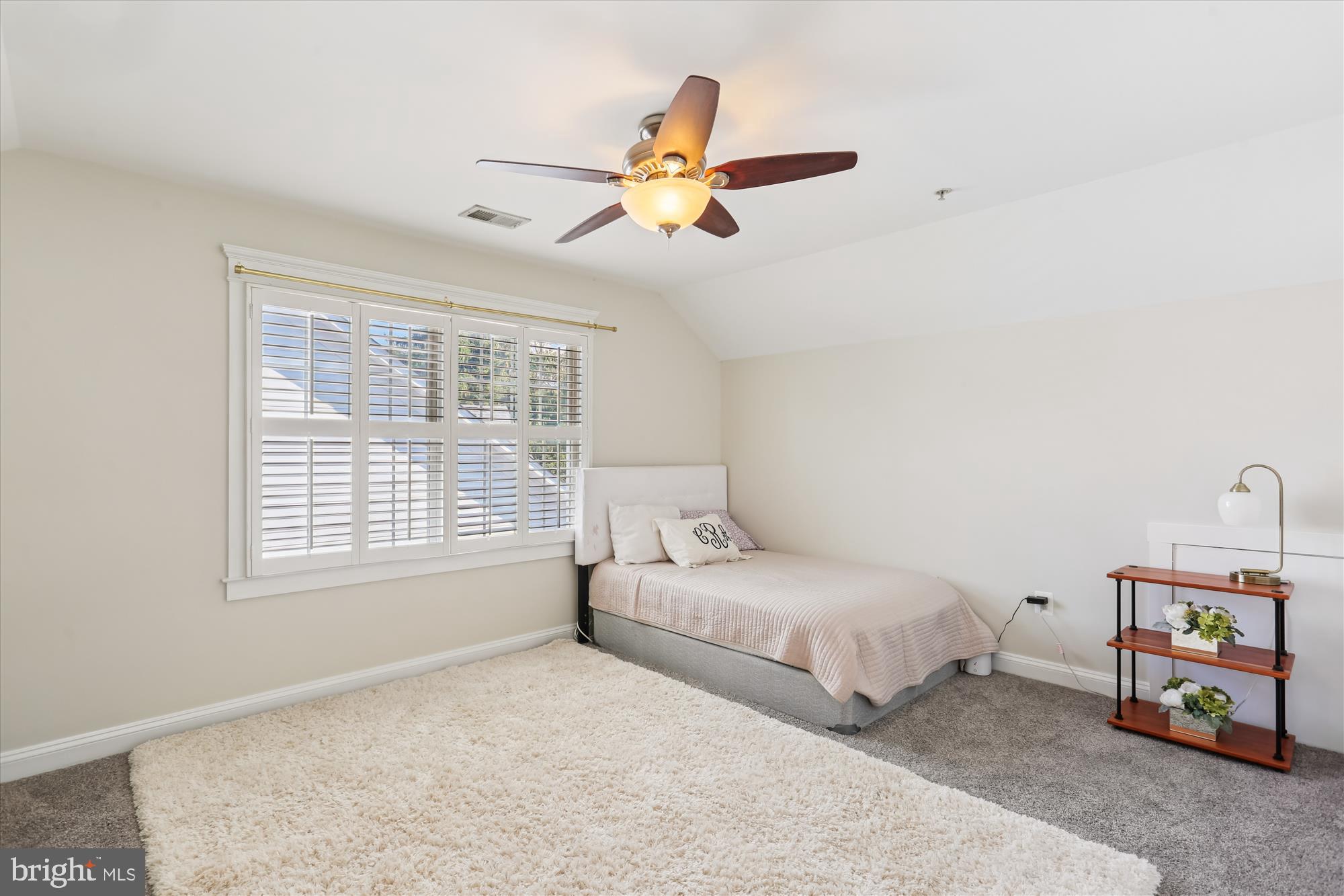 ALTA VISTA - Residential