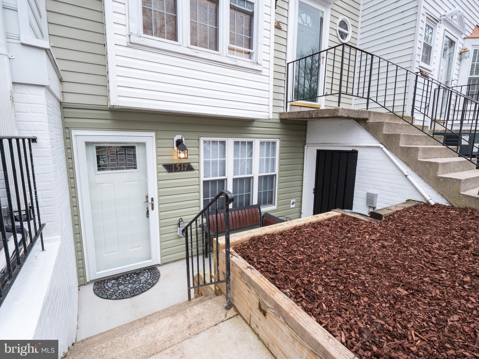 CROFTON MEWS - Residential