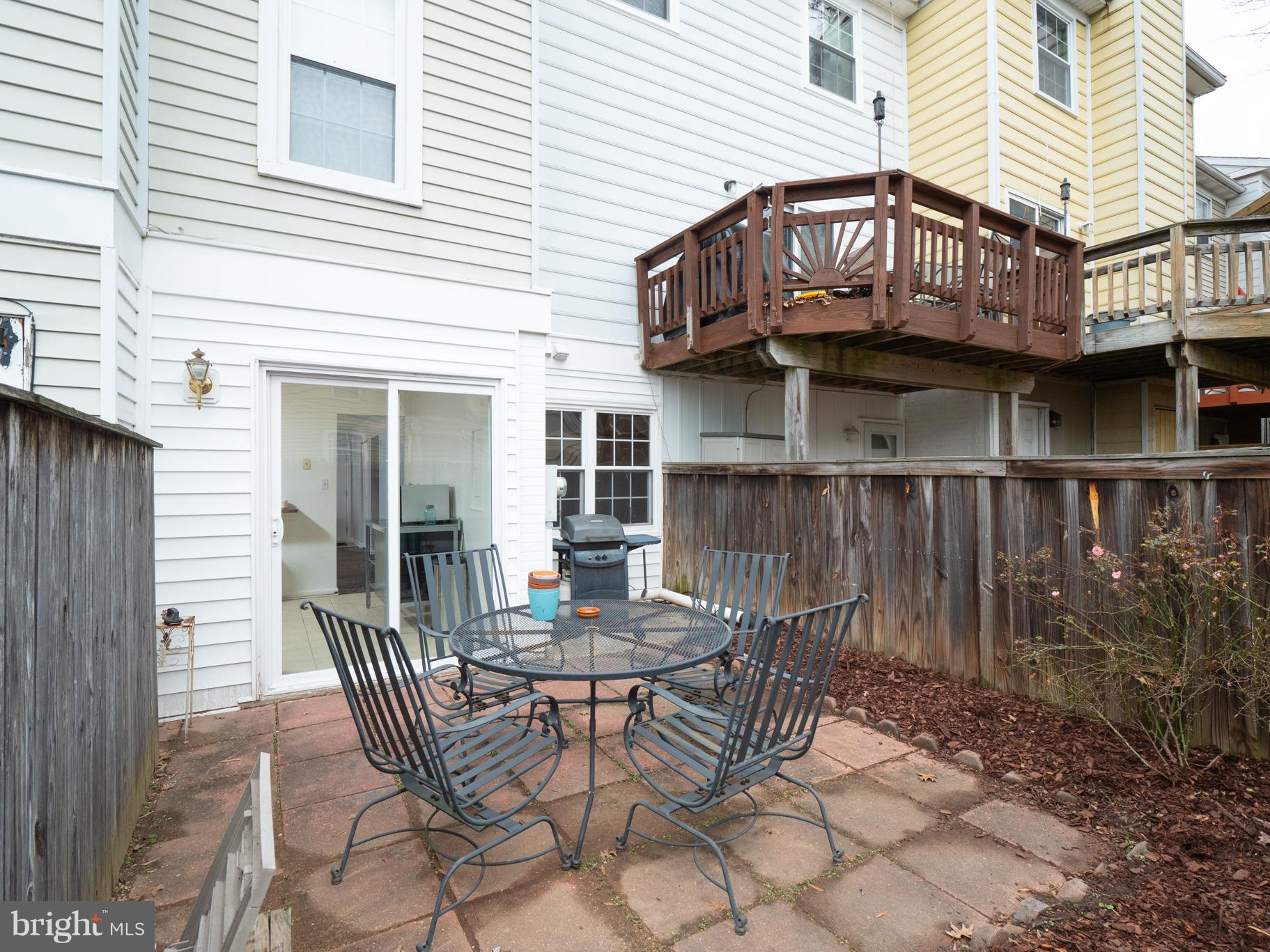 CROFTON MEWS - Residential