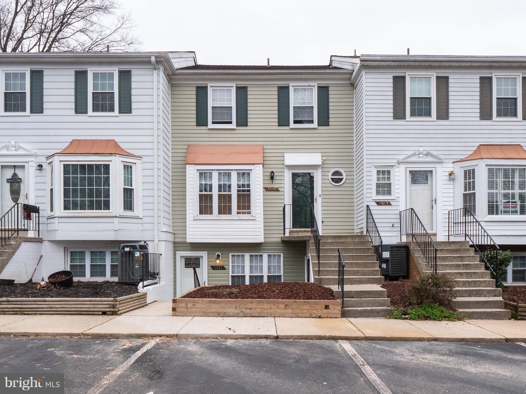 CROFTON MEWS - Residential