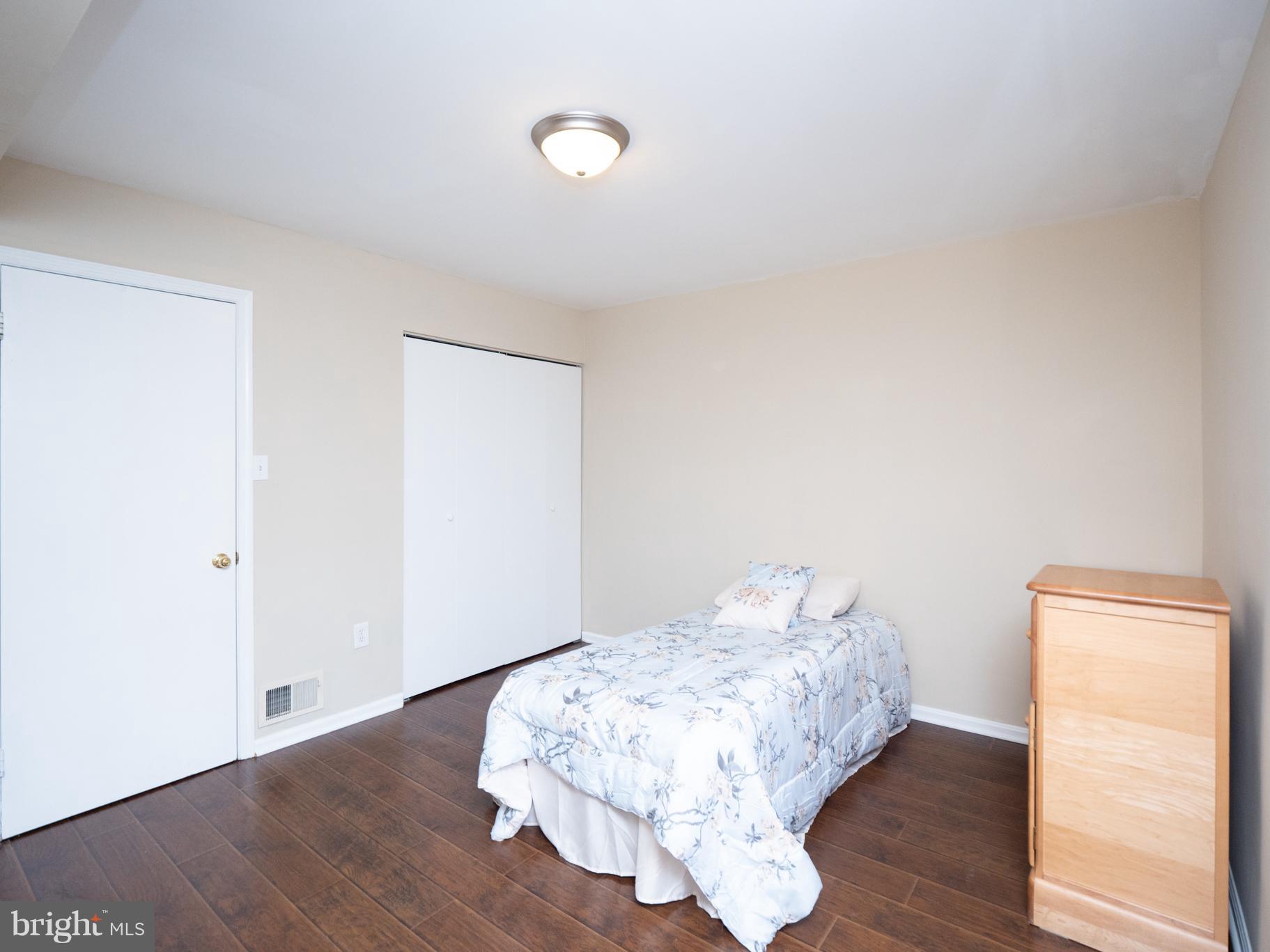 CROFTON MEWS - Residential