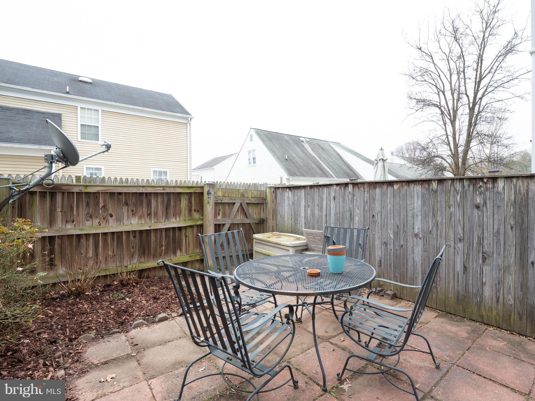 CROFTON MEWS - Residential