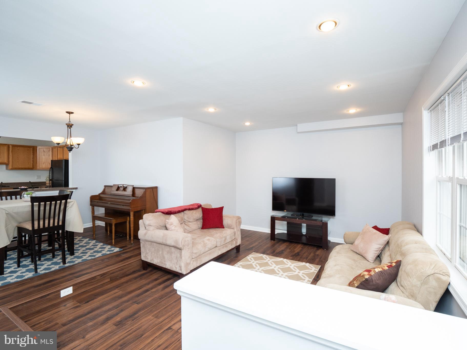 CROFTON MEWS - Residential