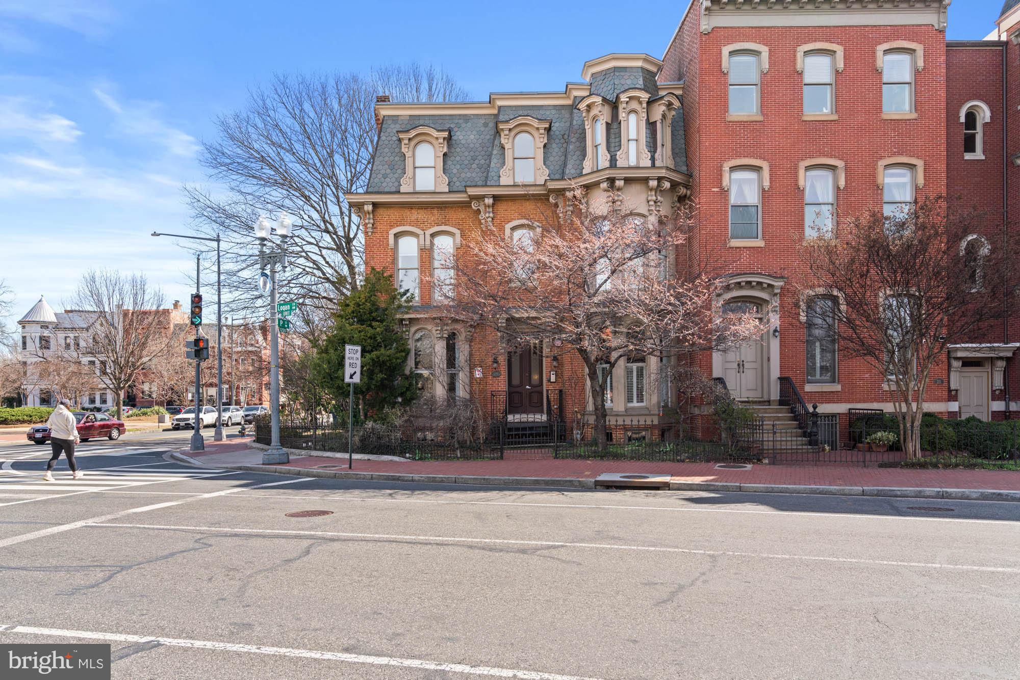 19 LOGAN CIRCLE NW 100