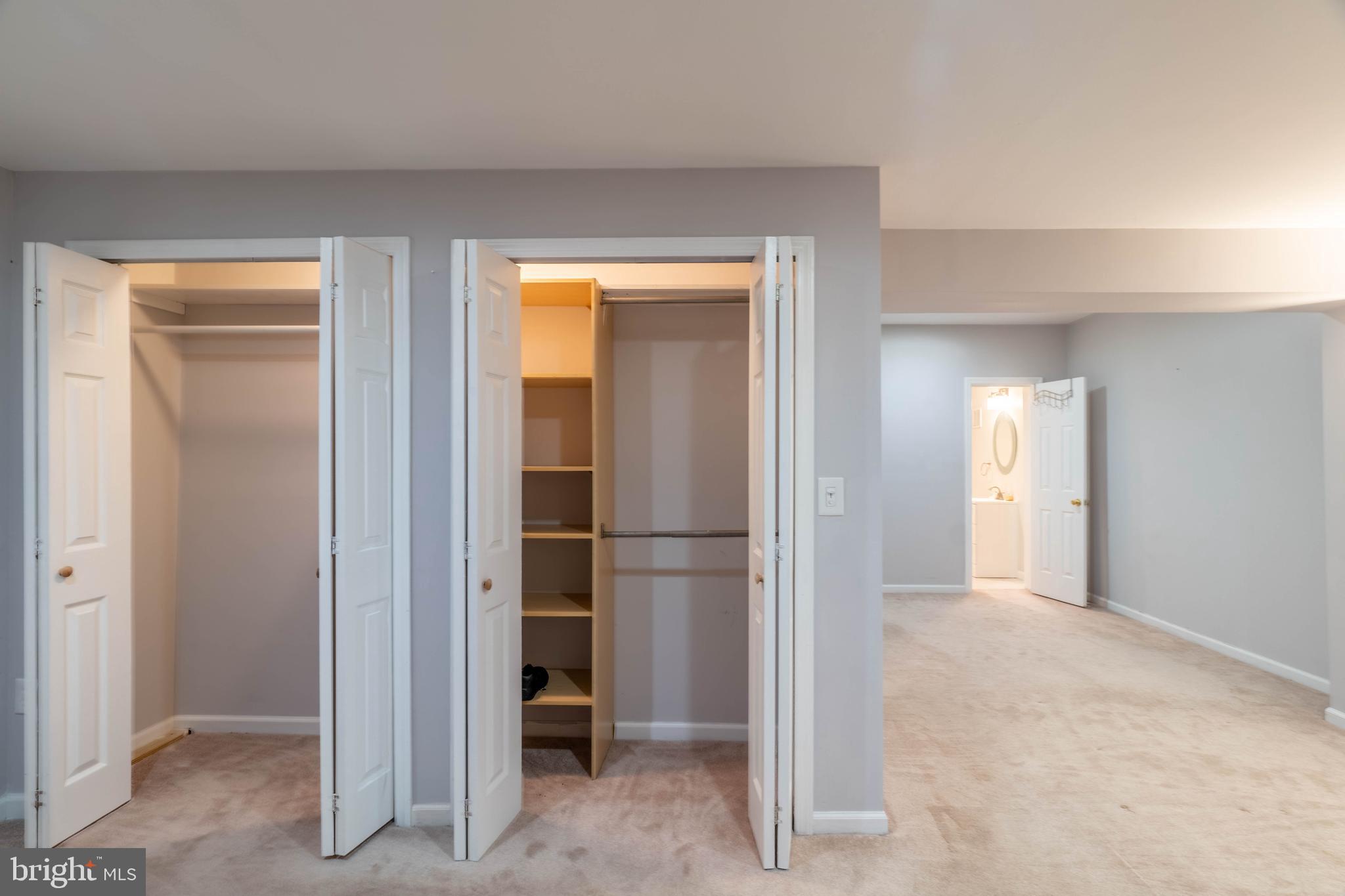 CLIFTON TOWNES - Residential Lease