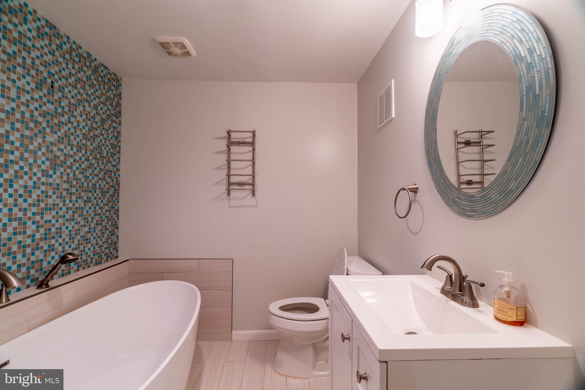 CLIFTON TOWNES - Residential Lease