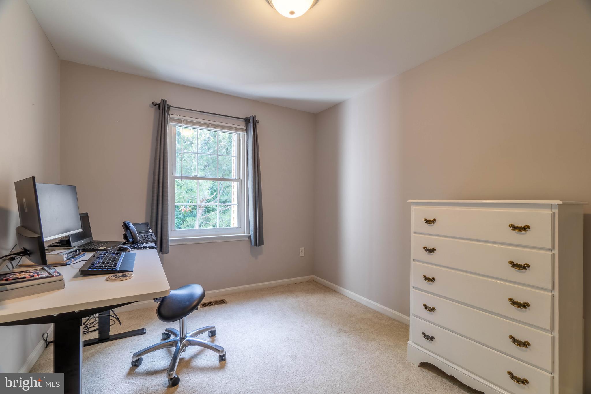 CLIFTON TOWNES - Residential Lease