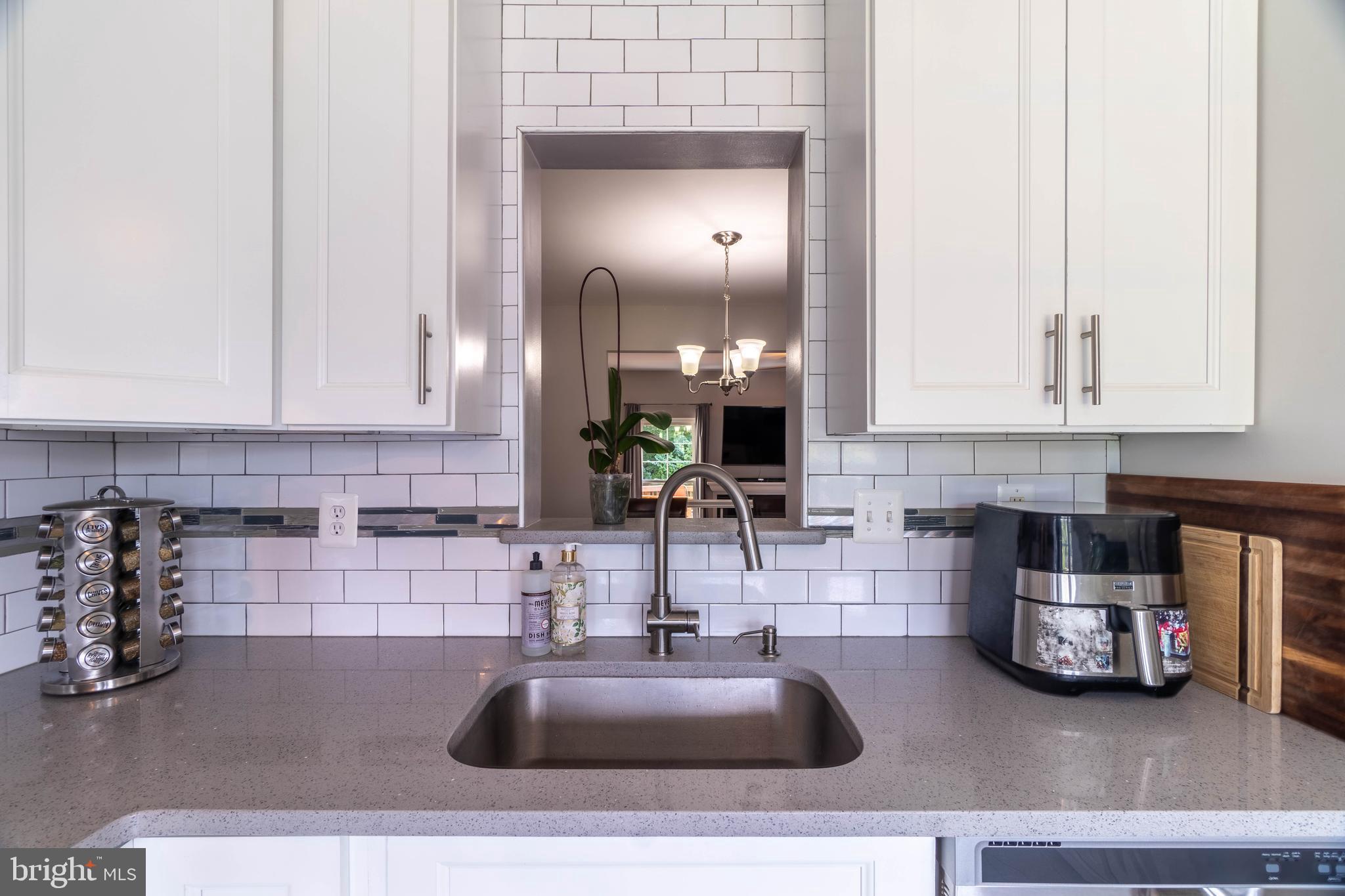 CLIFTON TOWNES - Residential Lease