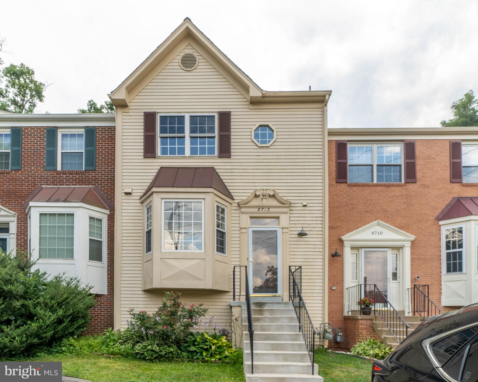 CLIFTON TOWNES - Residential Lease