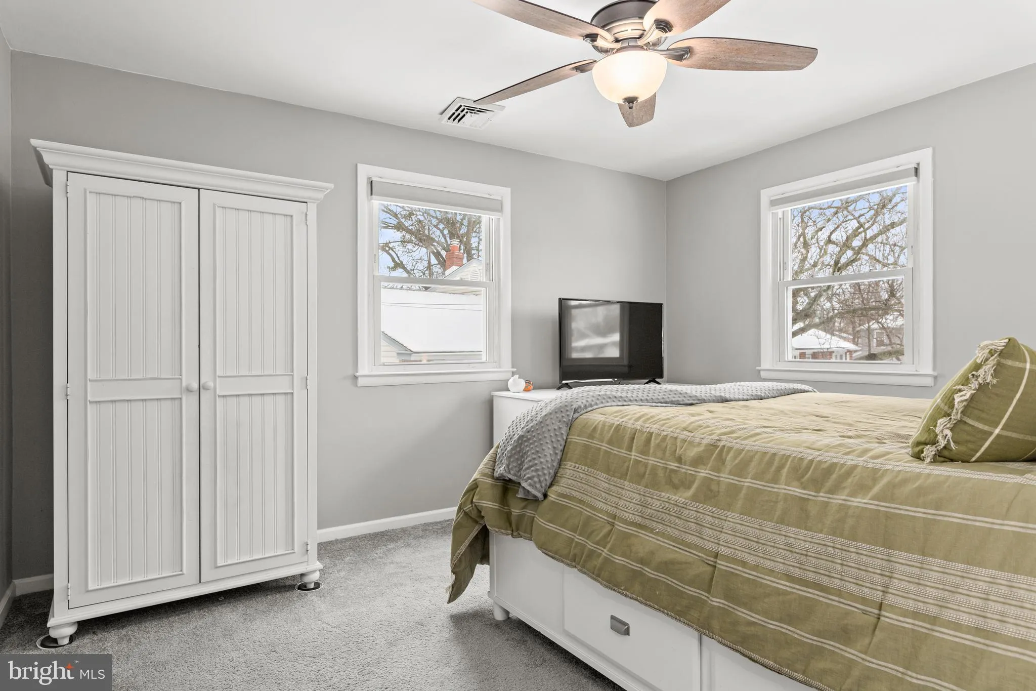 Swarthmore, Pennsylvania 19081, United States, 3 Bedrooms Bedrooms, ,2 BathroomsBathrooms,Residential,Pending,14135