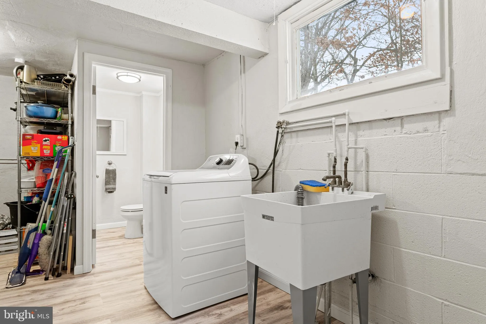 Swarthmore, Pennsylvania 19081, United States, 3 Bedrooms Bedrooms, ,2 BathroomsBathrooms,Residential,Pending,14135