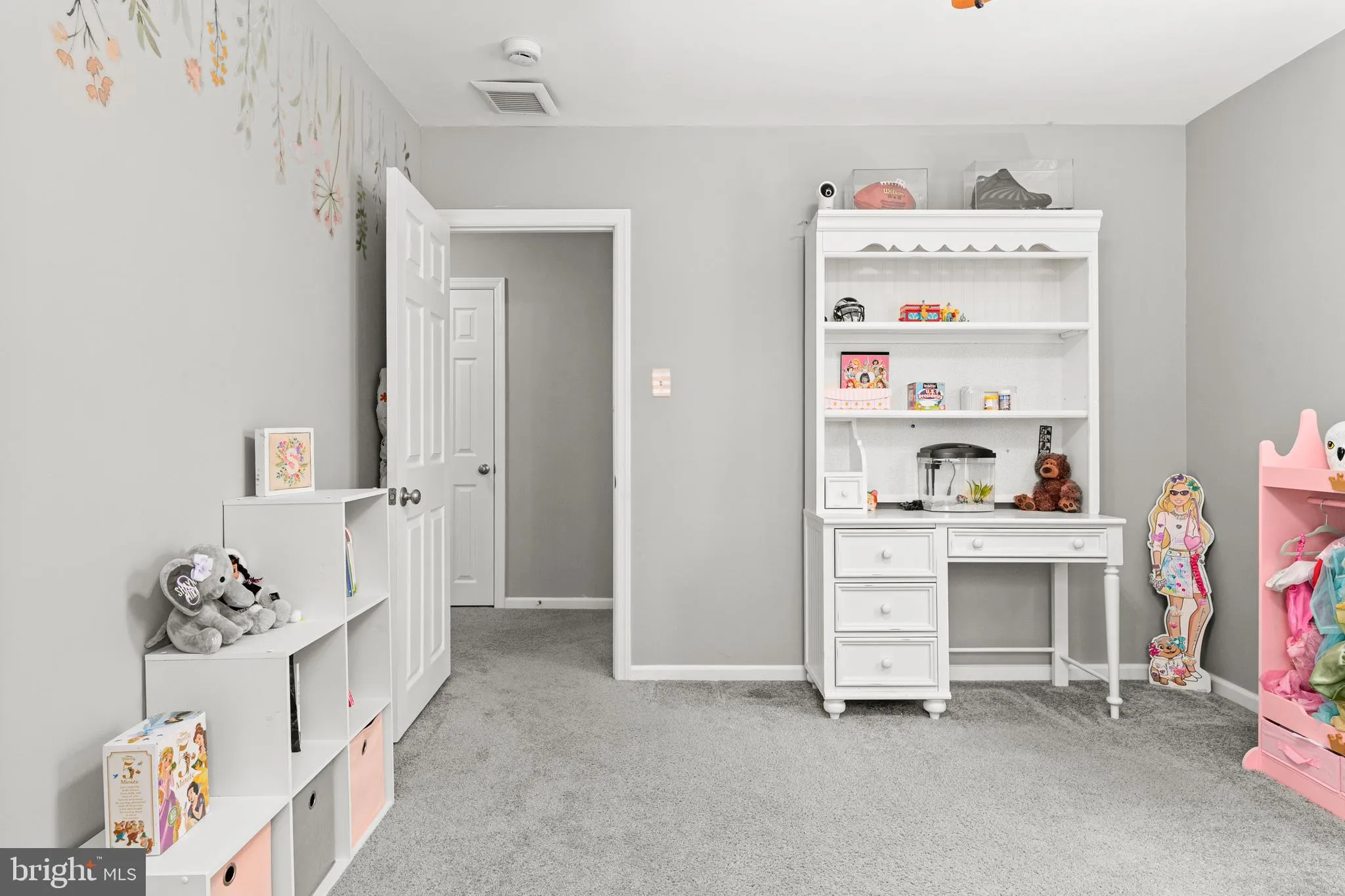 Swarthmore, Pennsylvania 19081, United States, 3 Bedrooms Bedrooms, ,2 BathroomsBathrooms,Residential,Pending,14135