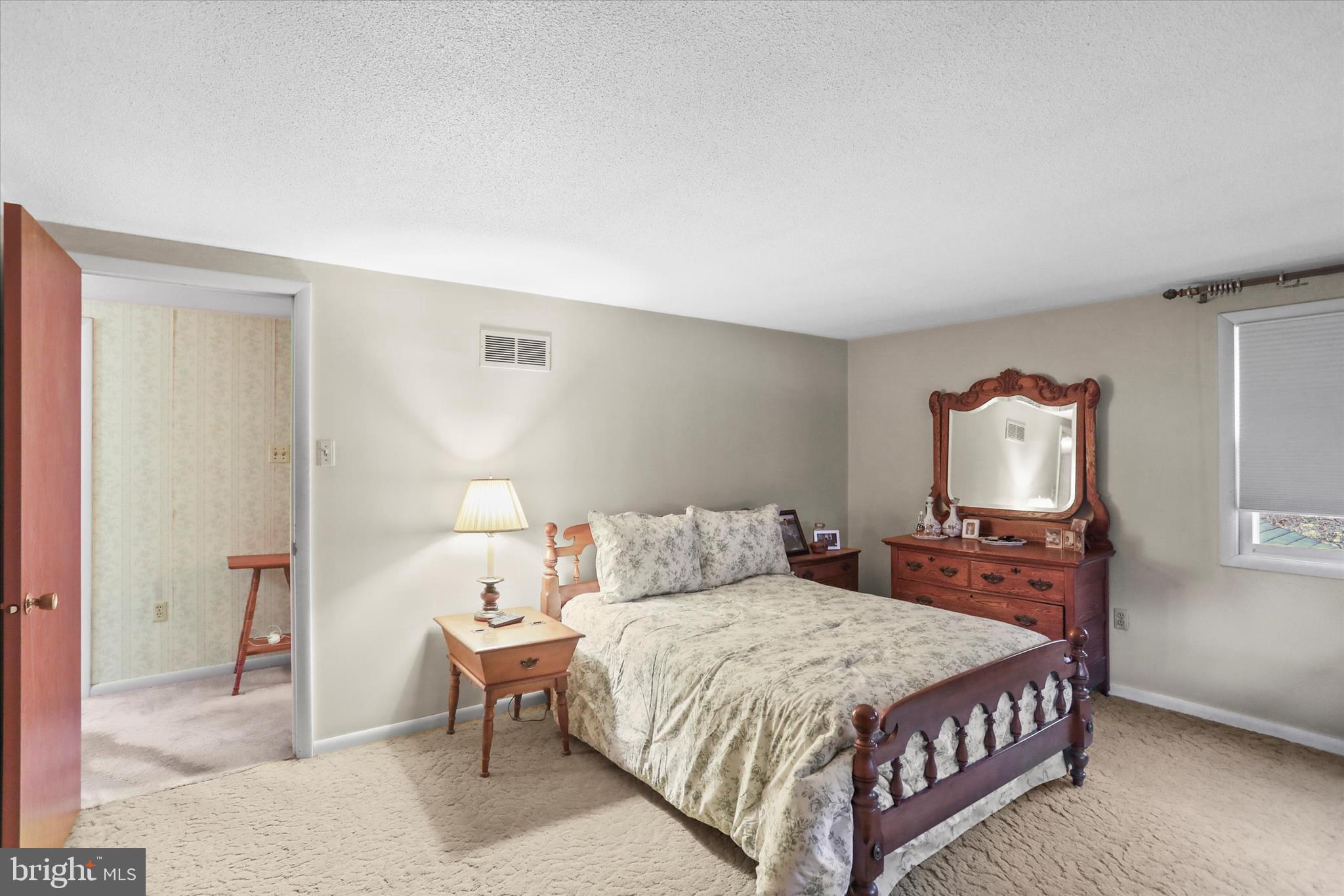 COLONIAL HEIGHTS - Residential