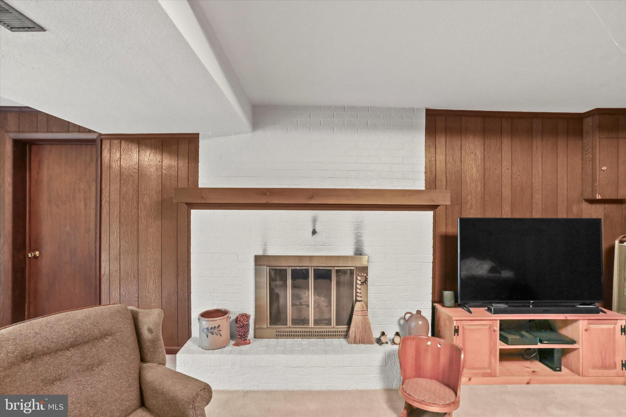 COLONIAL HEIGHTS - Residential