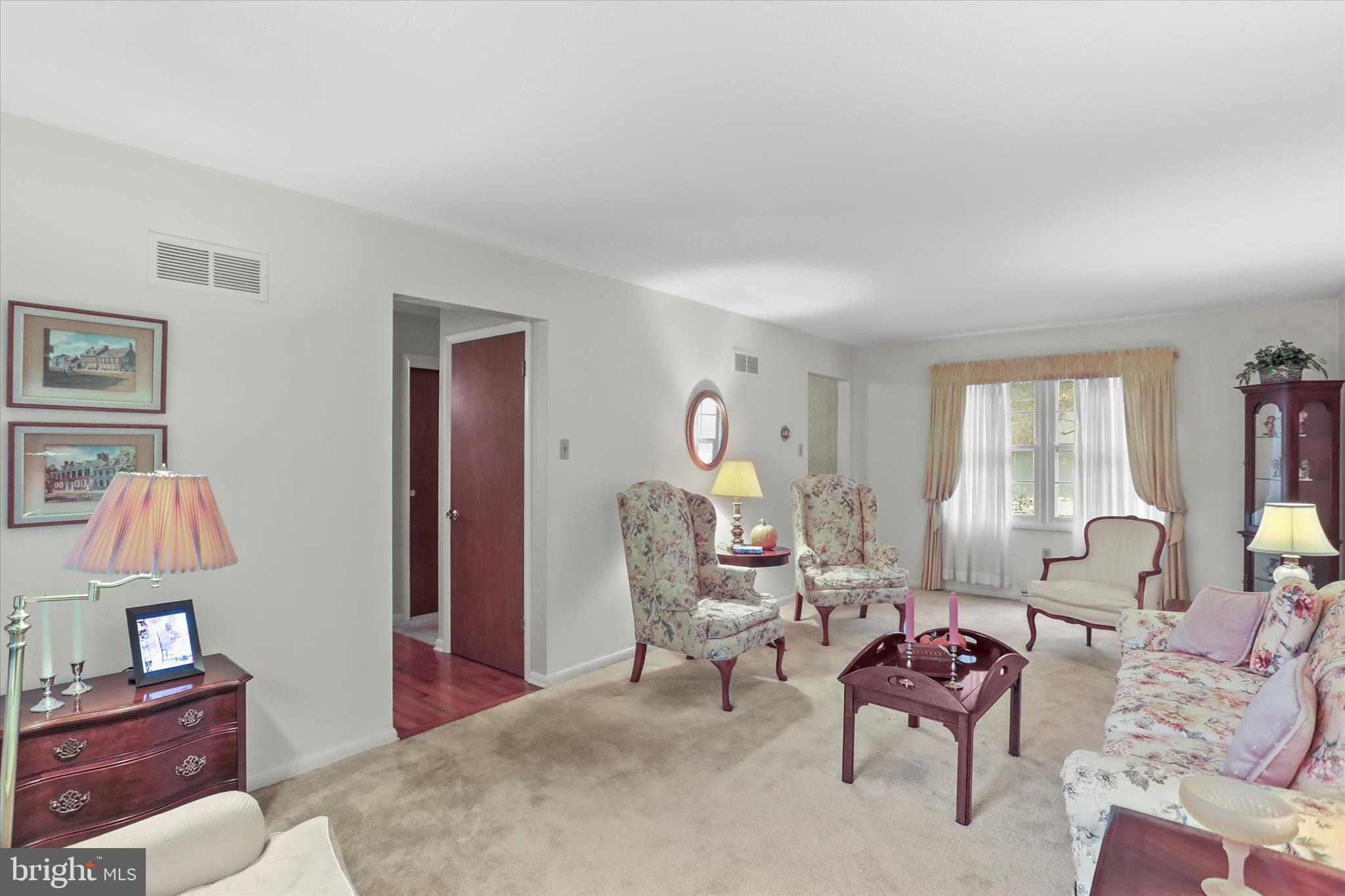 COLONIAL HEIGHTS - Residential