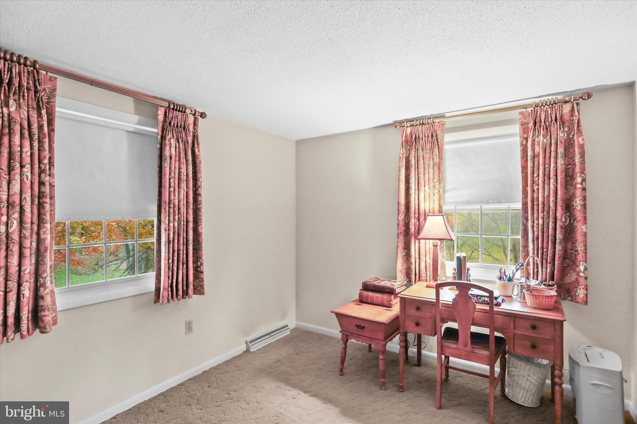 COLONIAL HEIGHTS - Residential