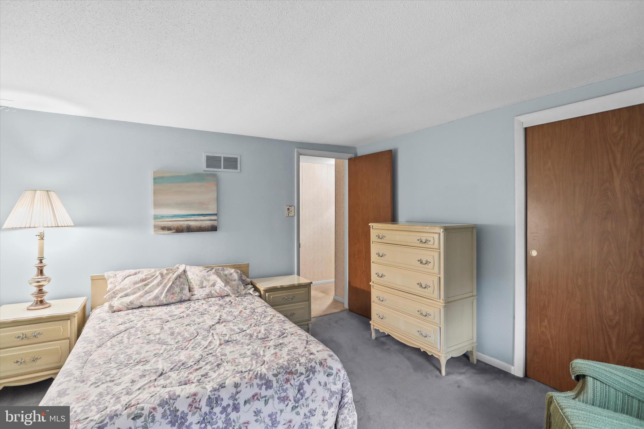 COLONIAL HEIGHTS - Residential