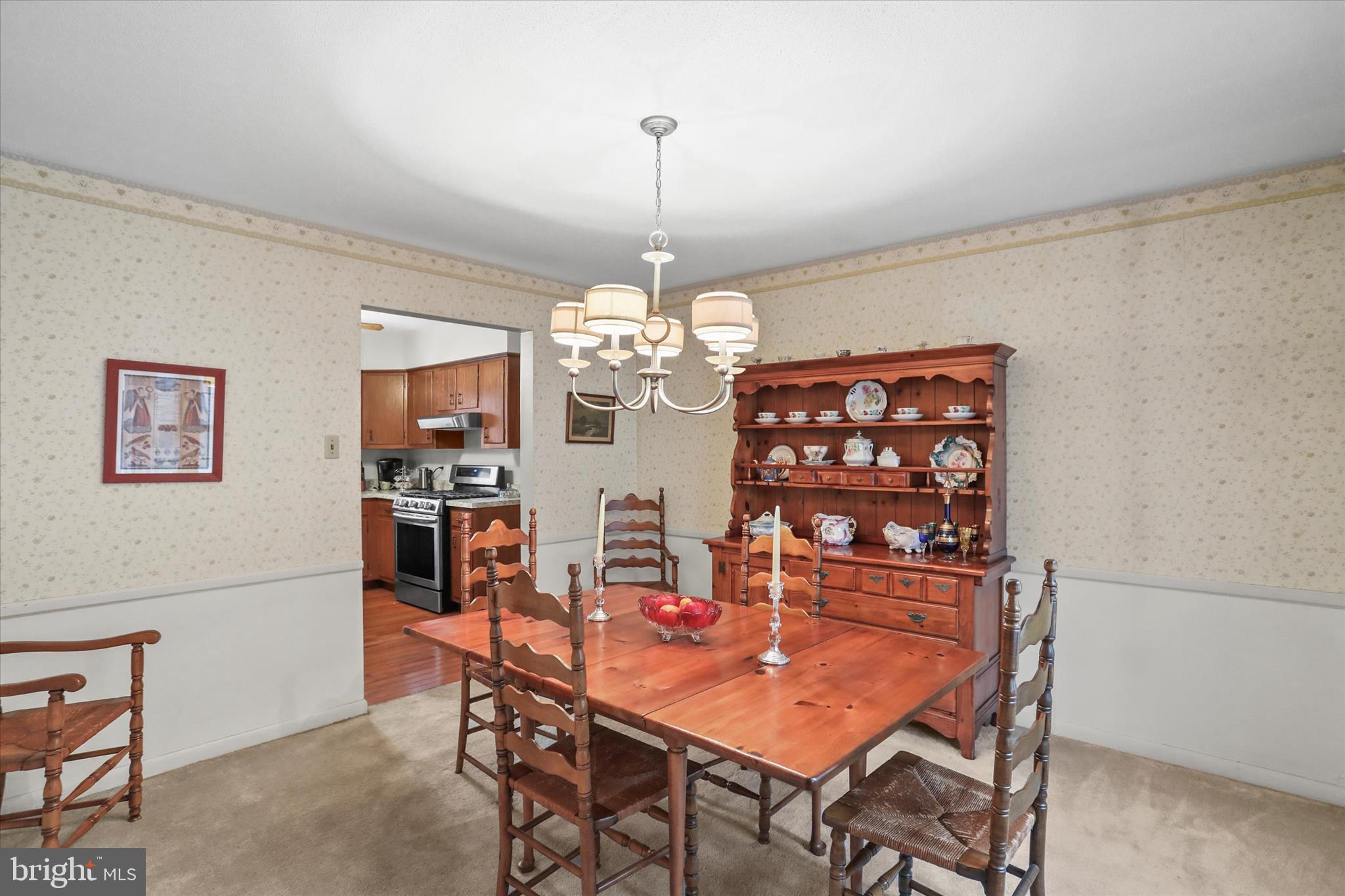 COLONIAL HEIGHTS - Residential