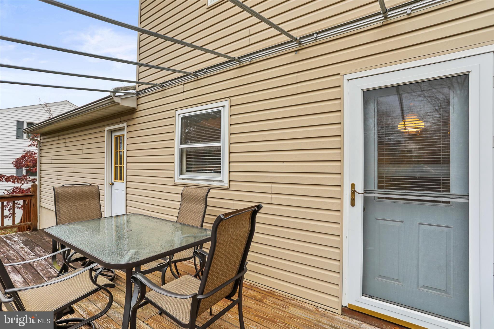 COLONIAL HEIGHTS - Residential