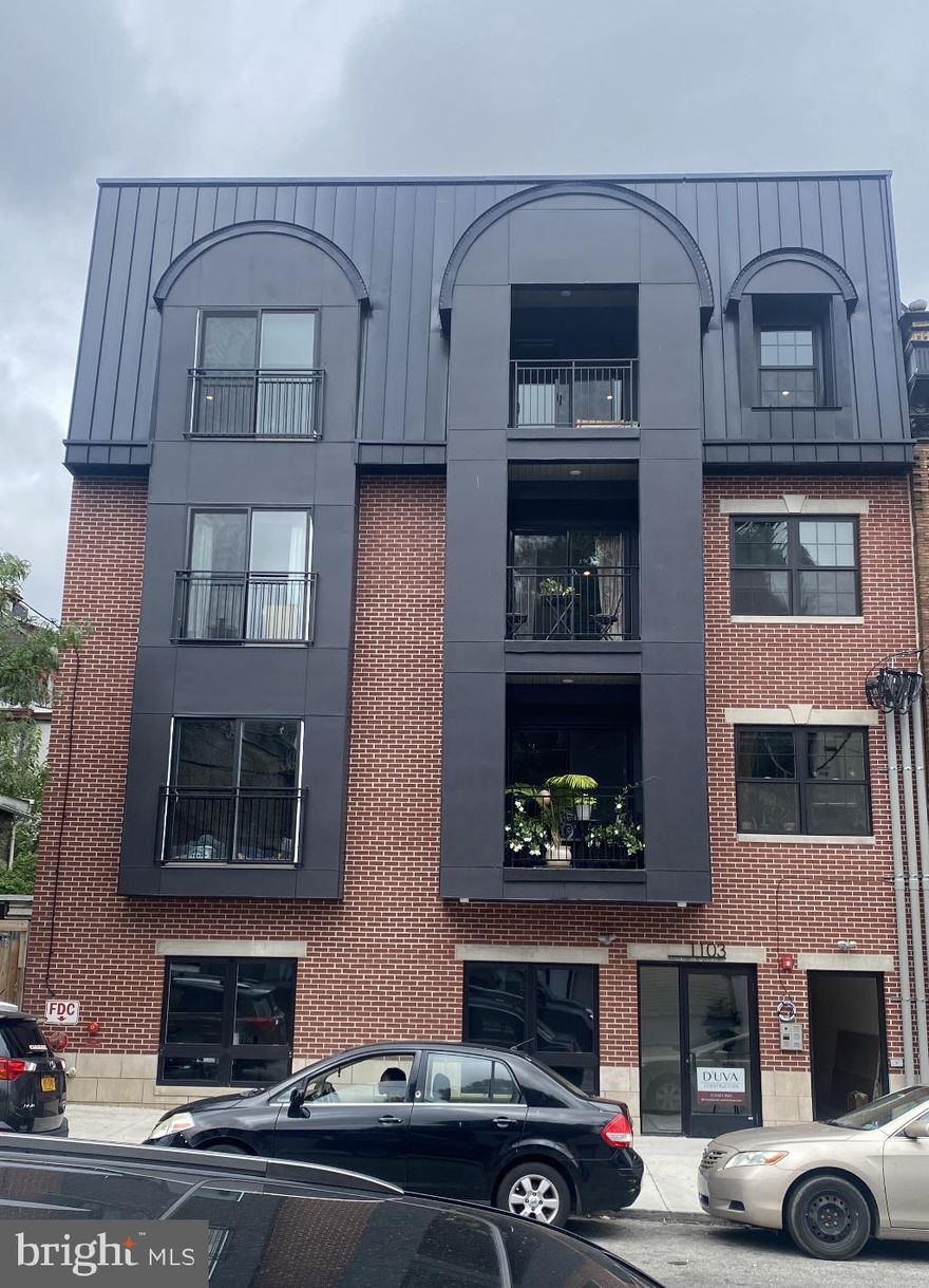 Welcome to newly constructed Gold Star Luxury Apartments. This beautiful commercial mixed building in University City is comprised of 15 residential luxury units, 1 commercial space, 6 flex spaces, fitness studio,   spacious roof top deck, and more.