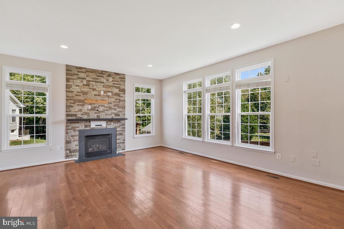 KINGSVIEW SUB - Residential