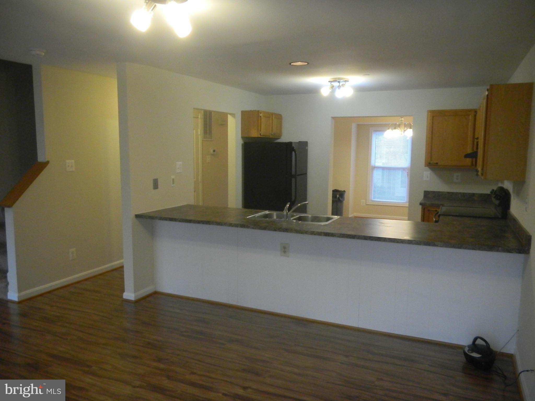 LAKEWOOD EST SUB - Residential Lease