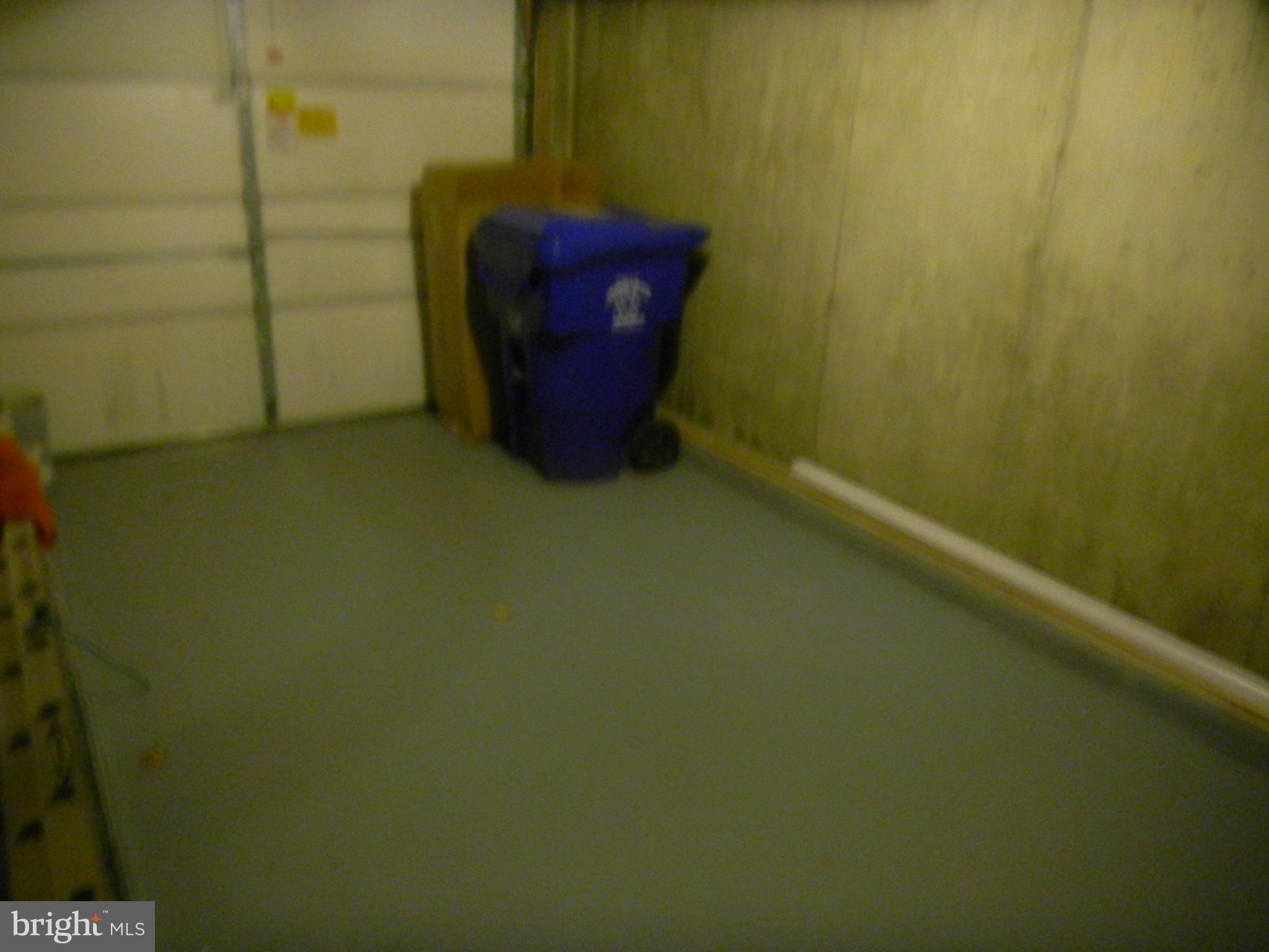 LAKEWOOD EST SUB - Residential Lease