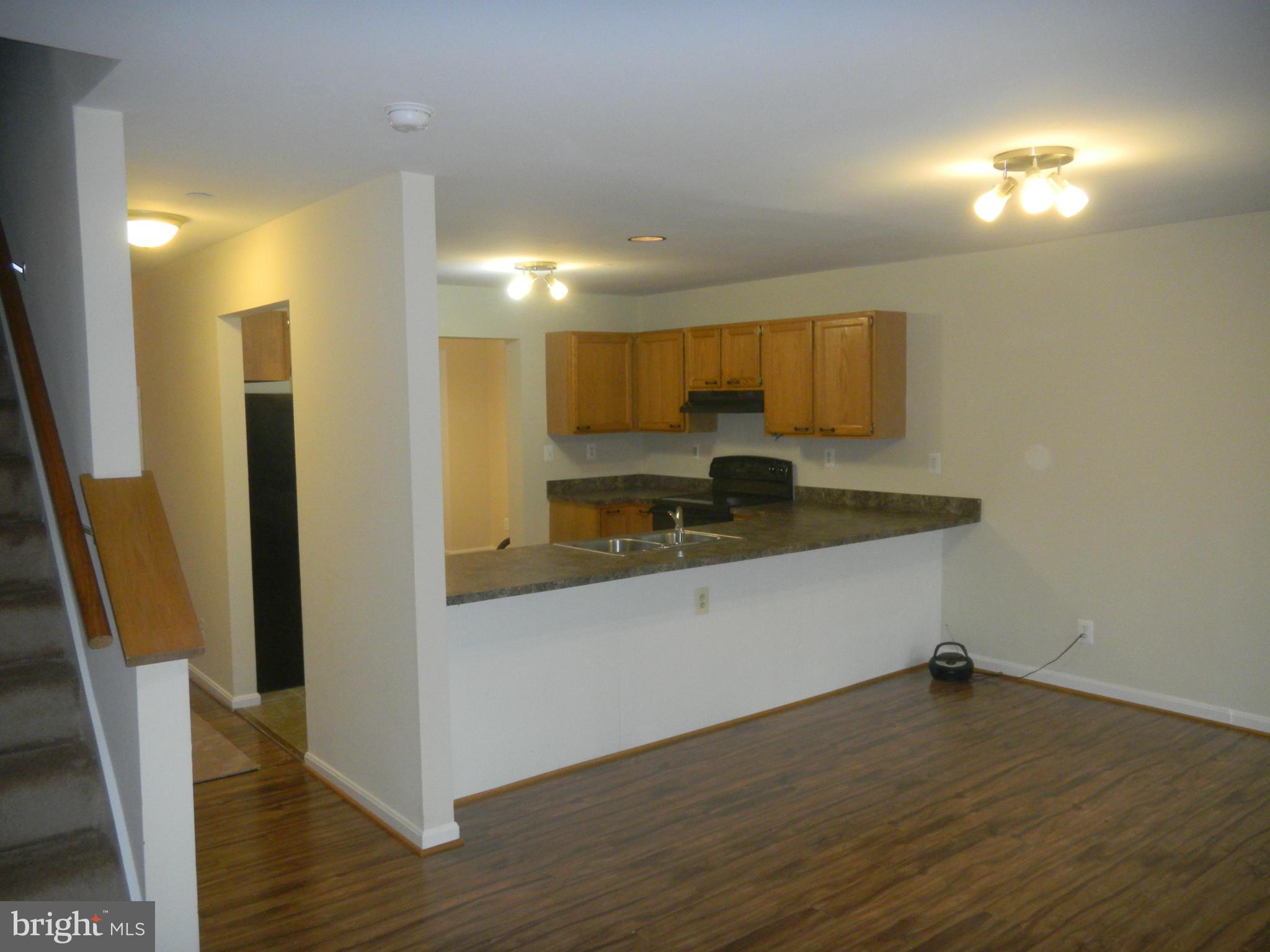 LAKEWOOD EST SUB - Residential Lease