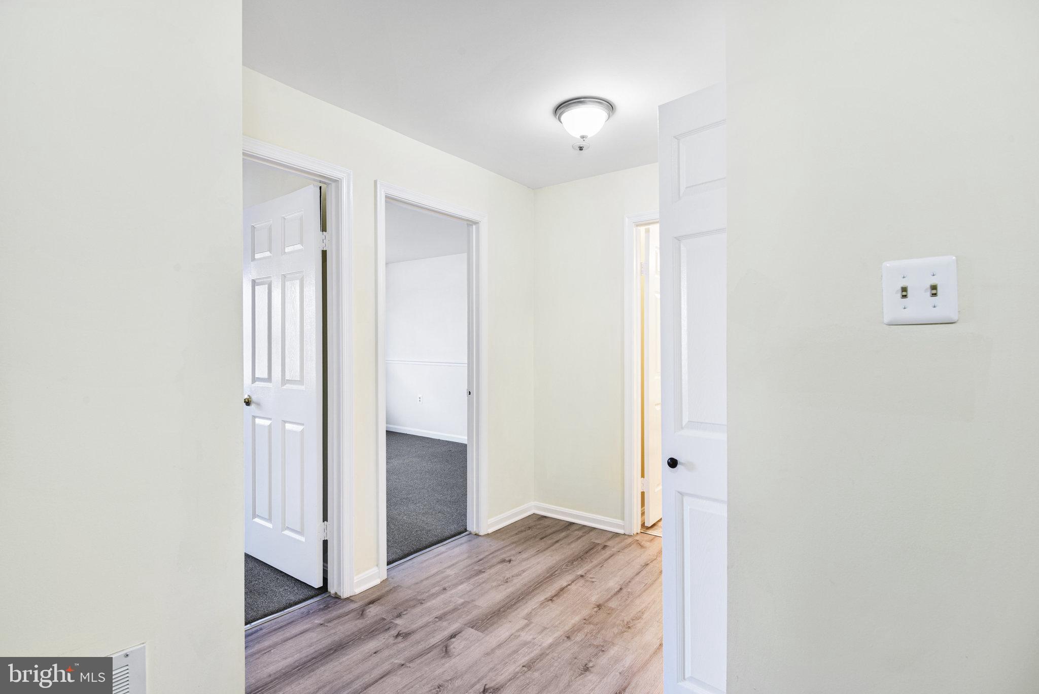 JACKSONS RIDGE CONDOS - Residential