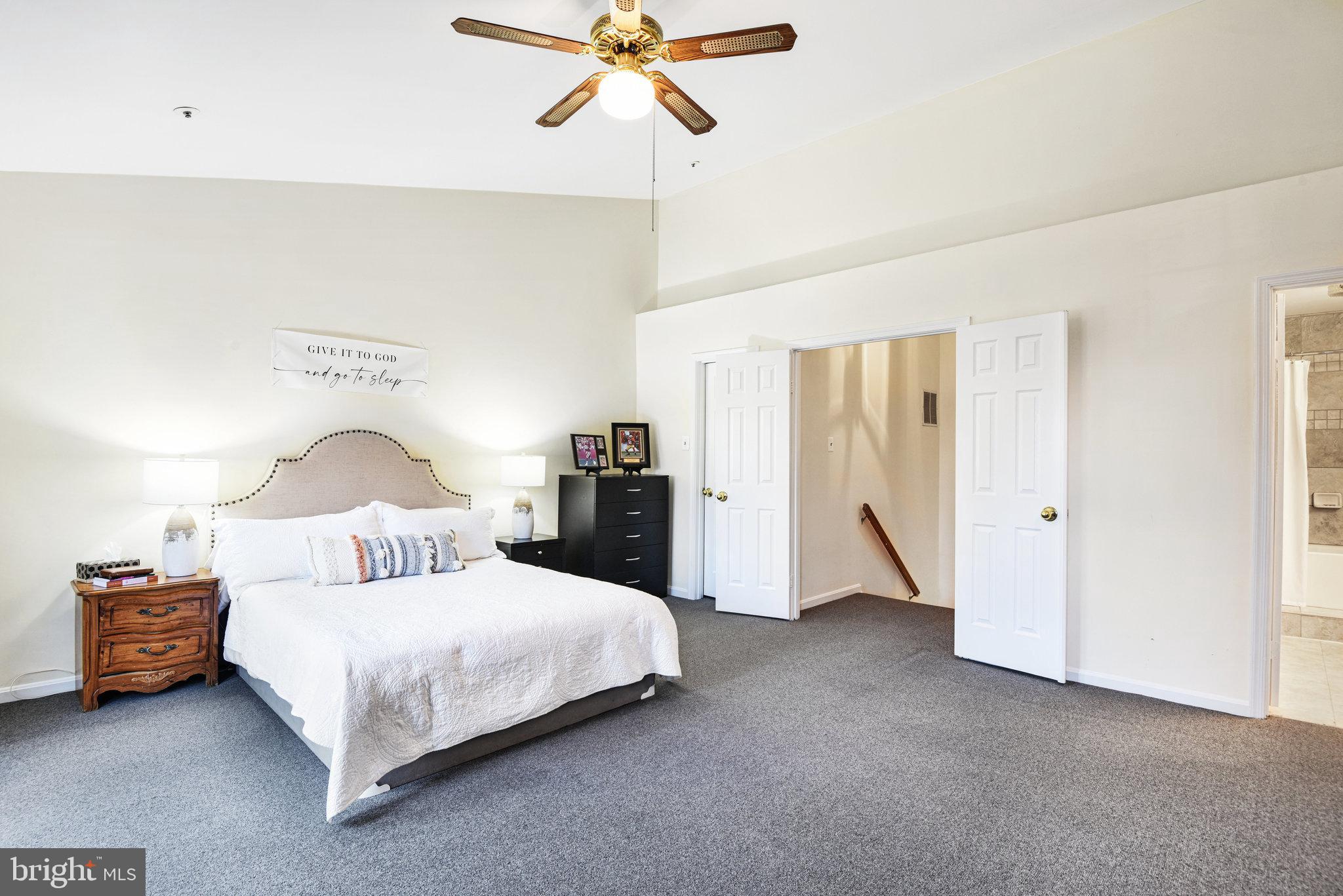 JACKSONS RIDGE CONDOS - Residential