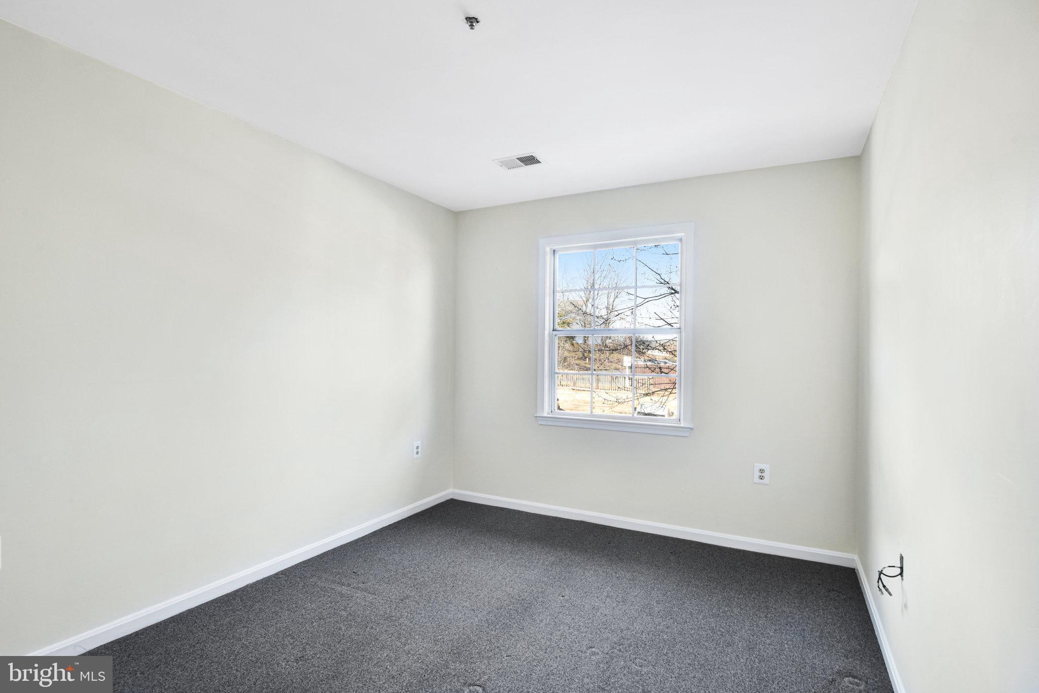 JACKSONS RIDGE CONDOS - Residential