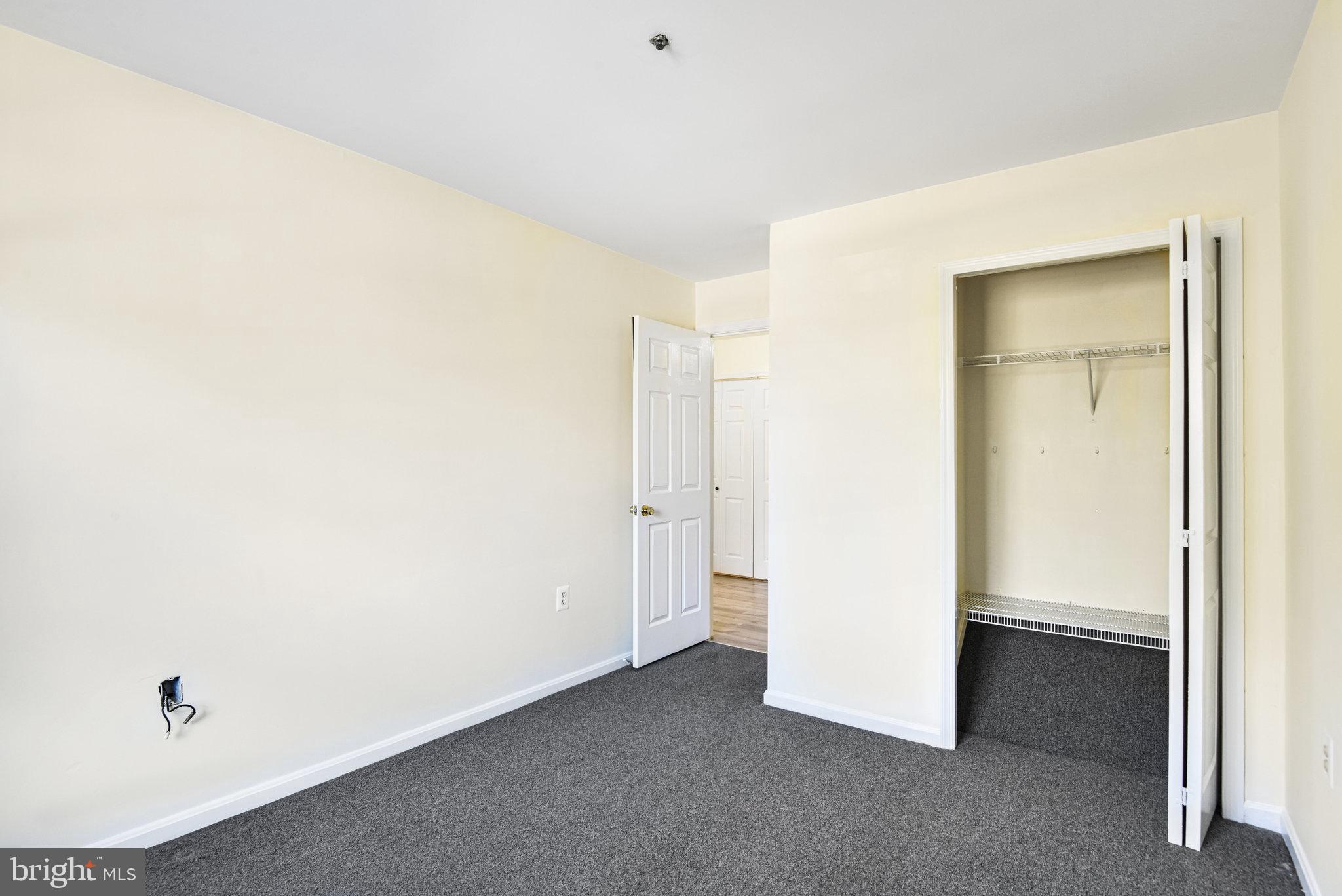 JACKSONS RIDGE CONDOS - Residential