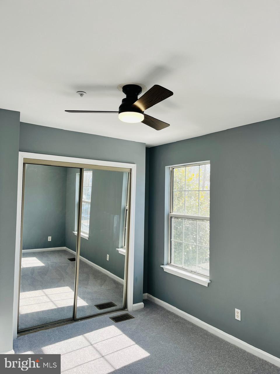 LAKE RIDGE POINTE - Residential