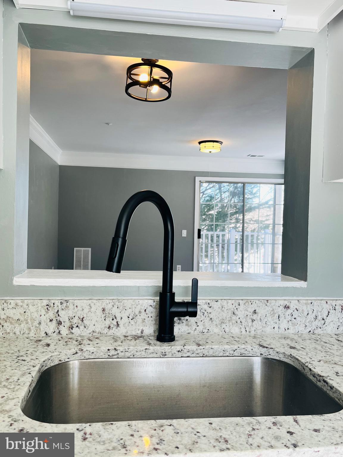 LAKE RIDGE POINTE - Residential