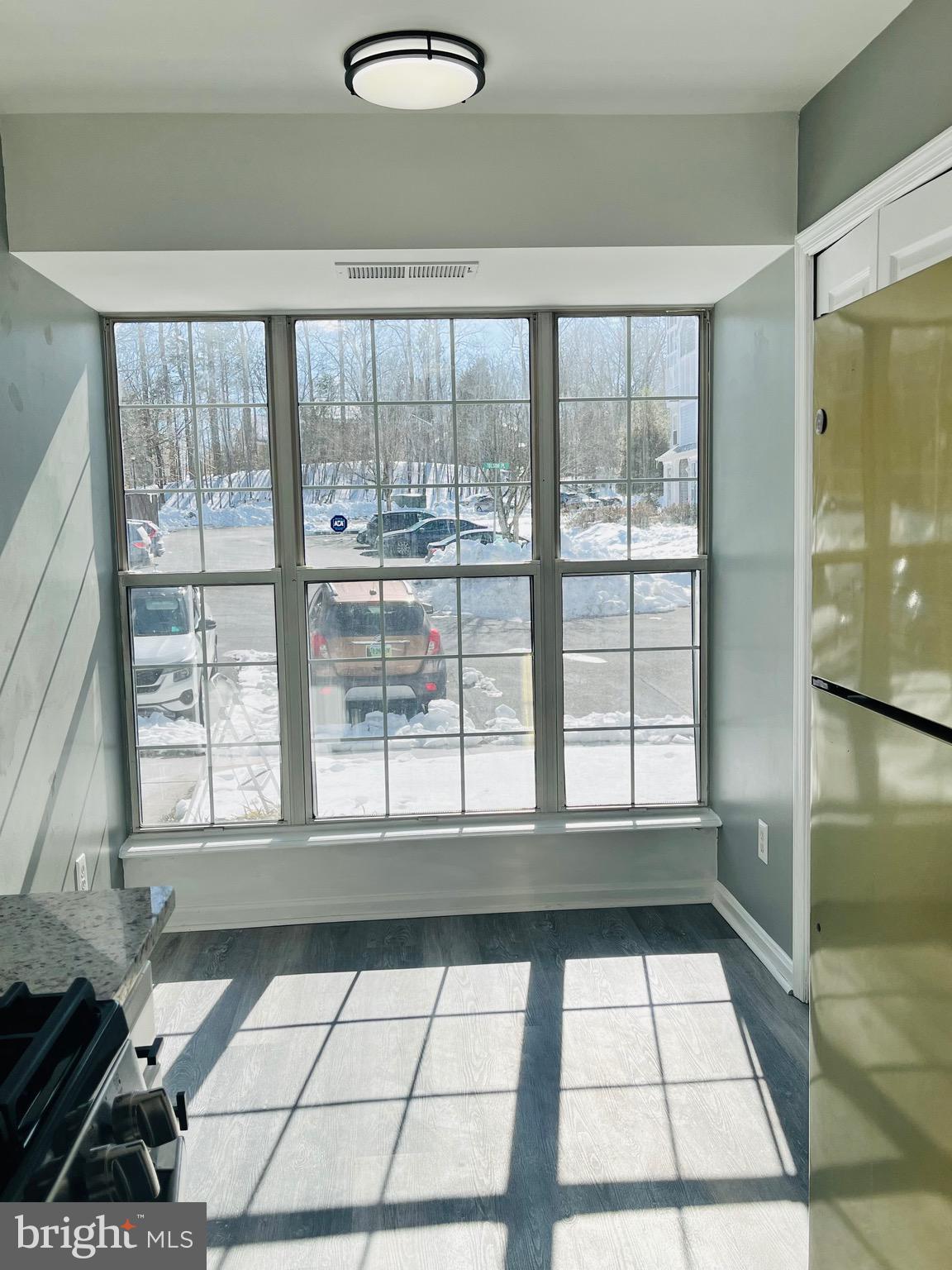 LAKE RIDGE POINTE - Residential