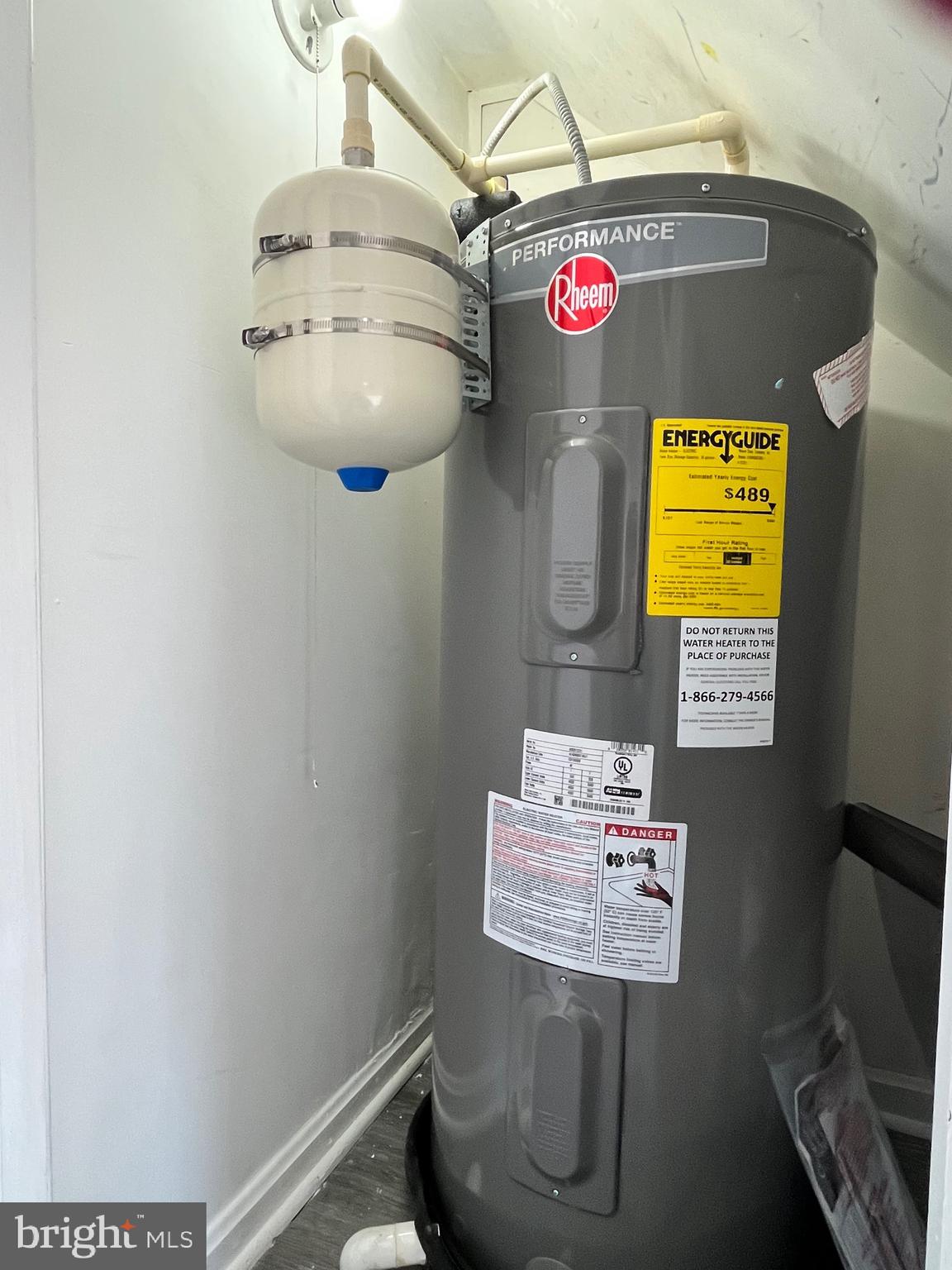 LAKE RIDGE POINTE - Residential