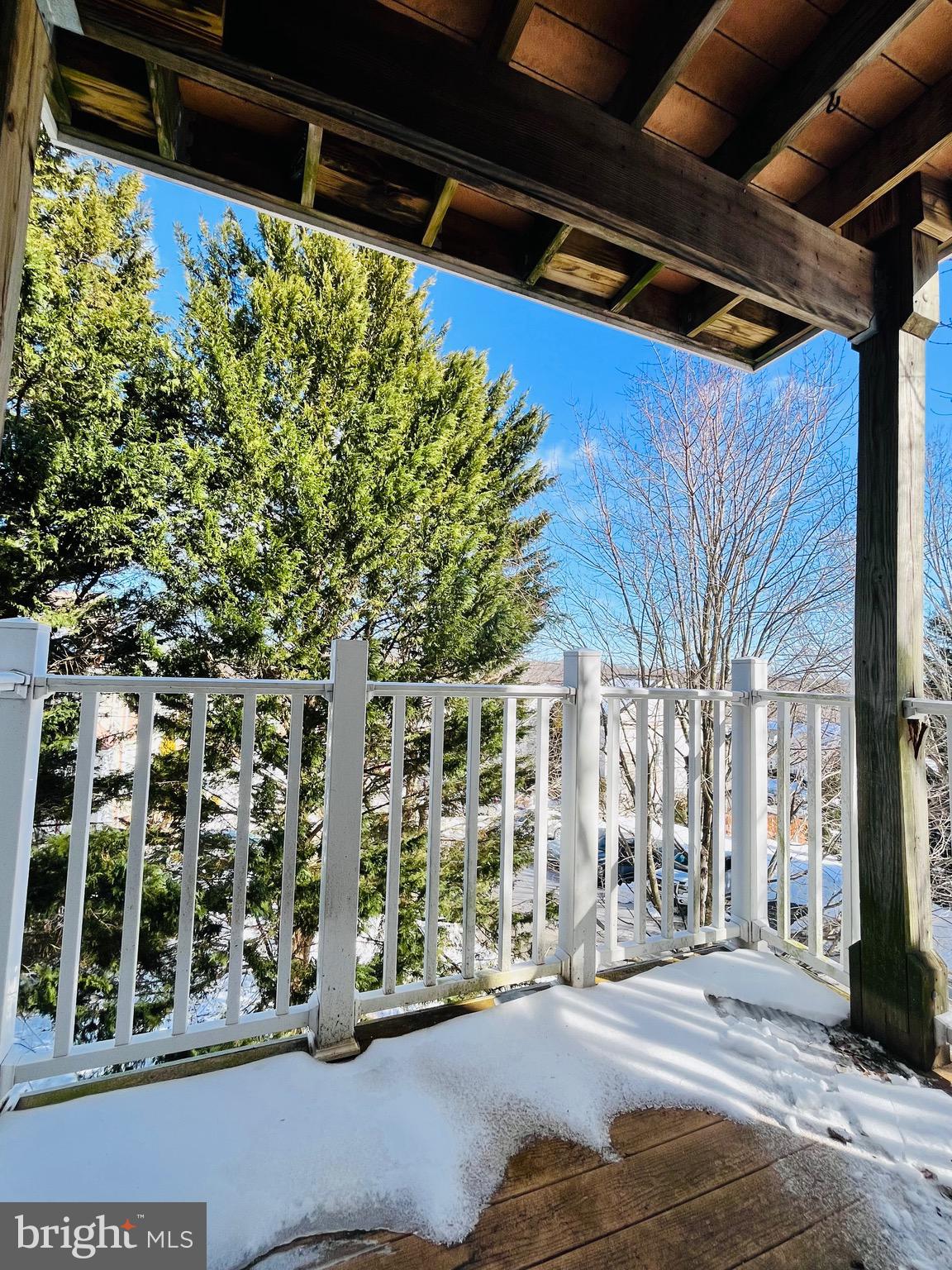 LAKE RIDGE POINTE - Residential