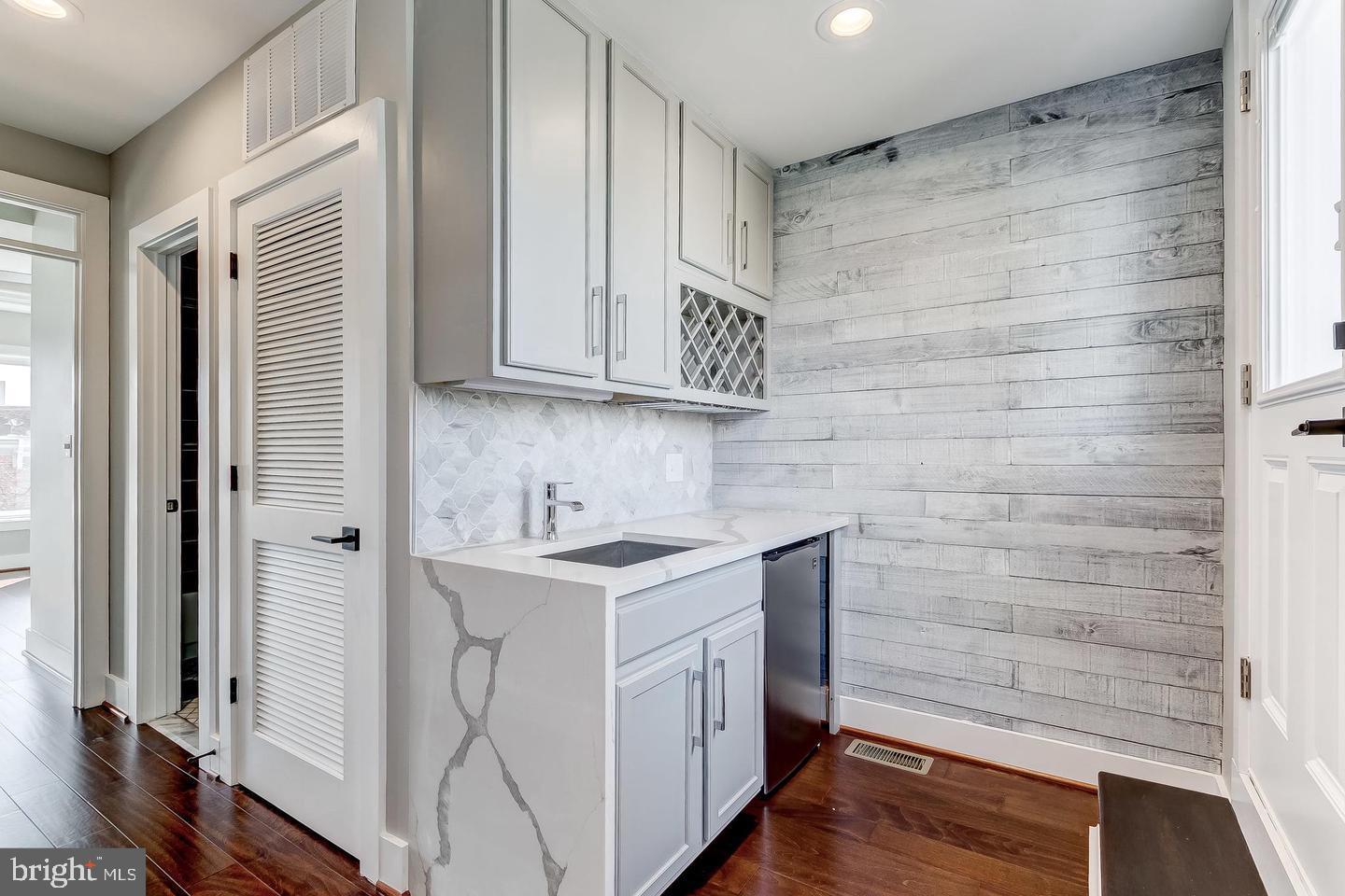 FEDERAL HILL HISTORIC DISTRICT - Residential Lease