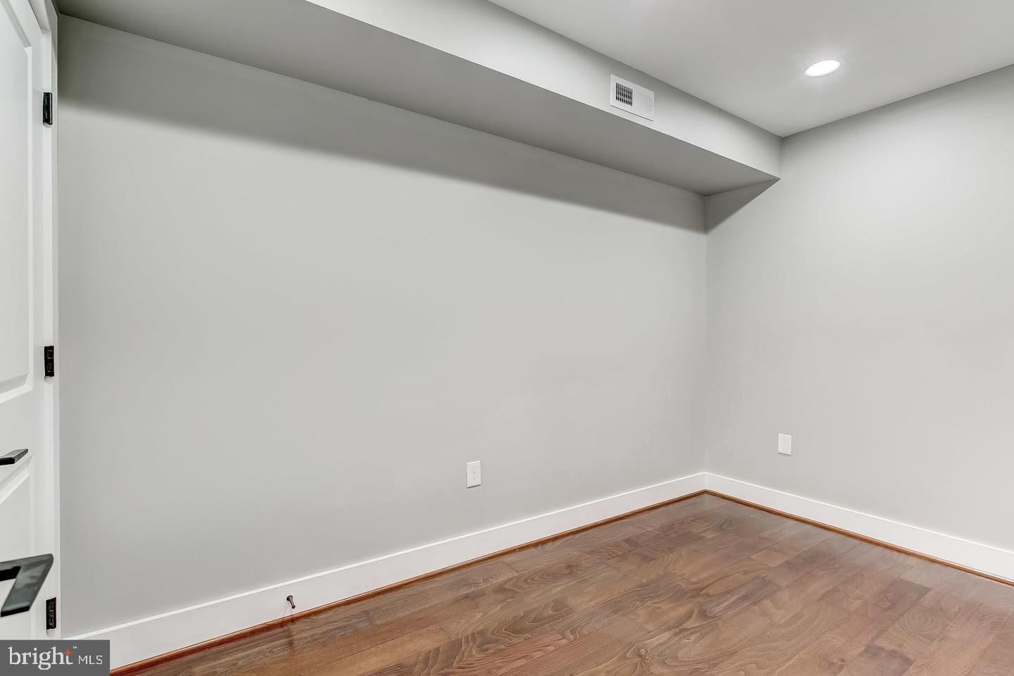 FEDERAL HILL HISTORIC DISTRICT - Residential Lease