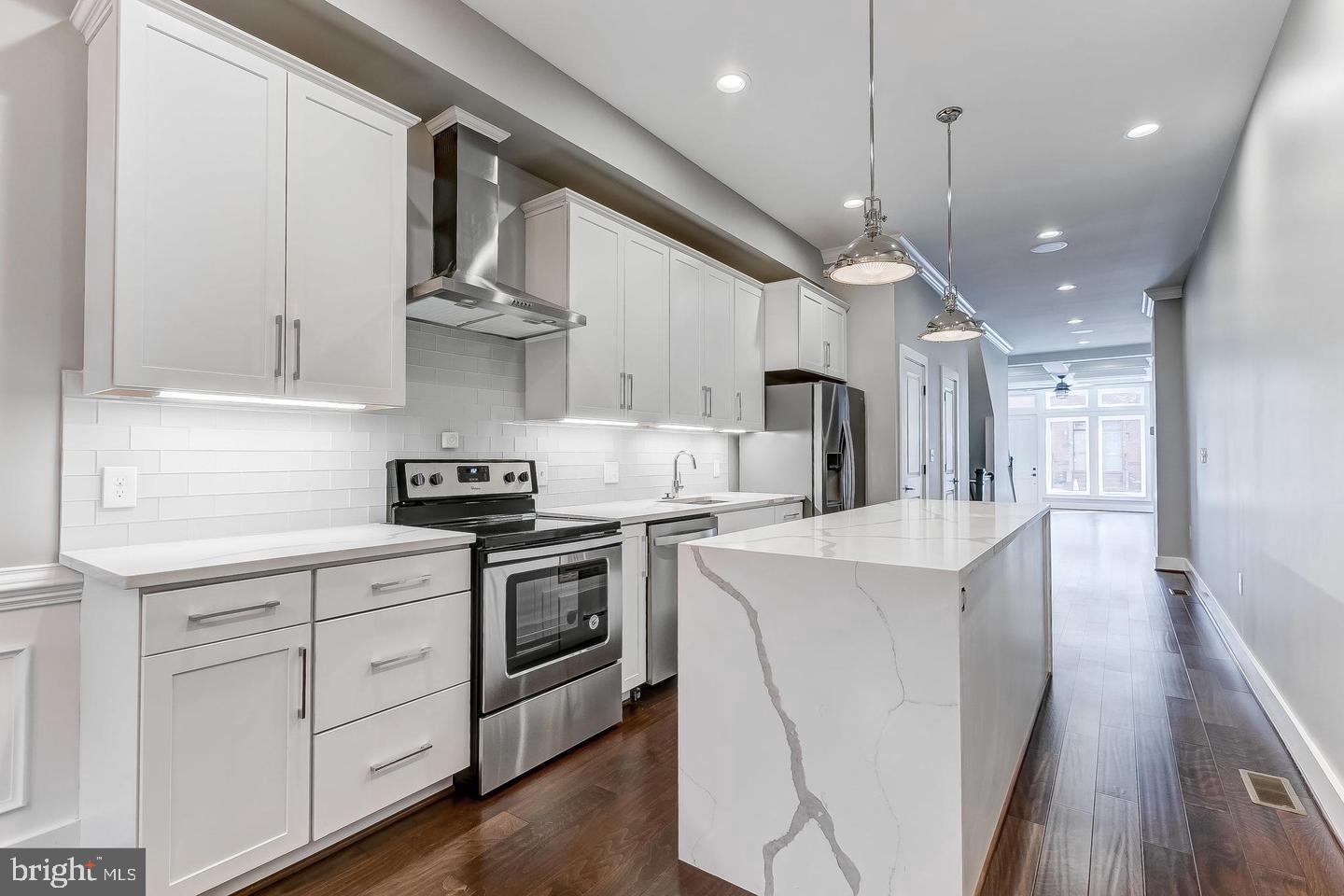 FEDERAL HILL HISTORIC DISTRICT - Residential Lease