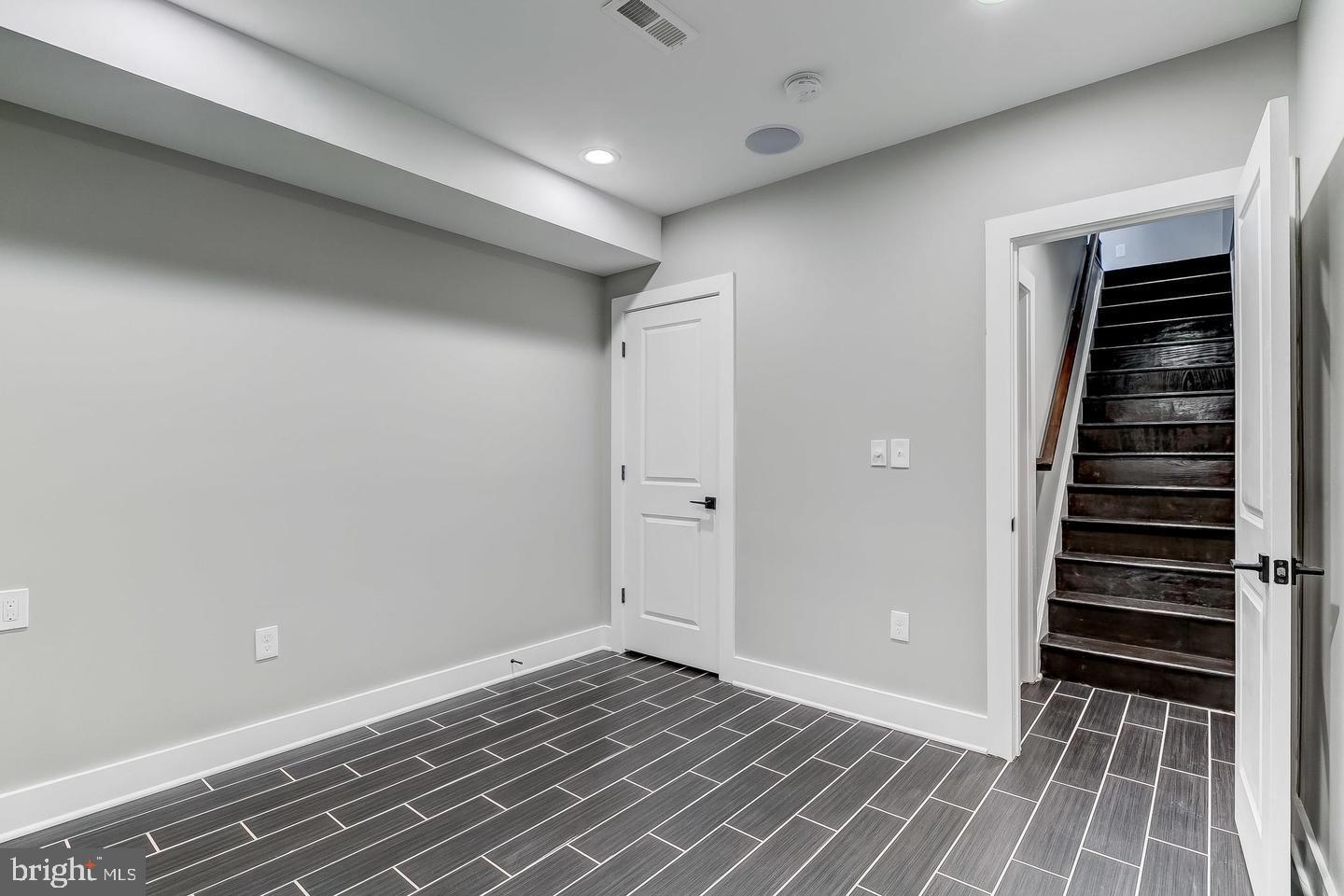 FEDERAL HILL HISTORIC DISTRICT - Residential Lease