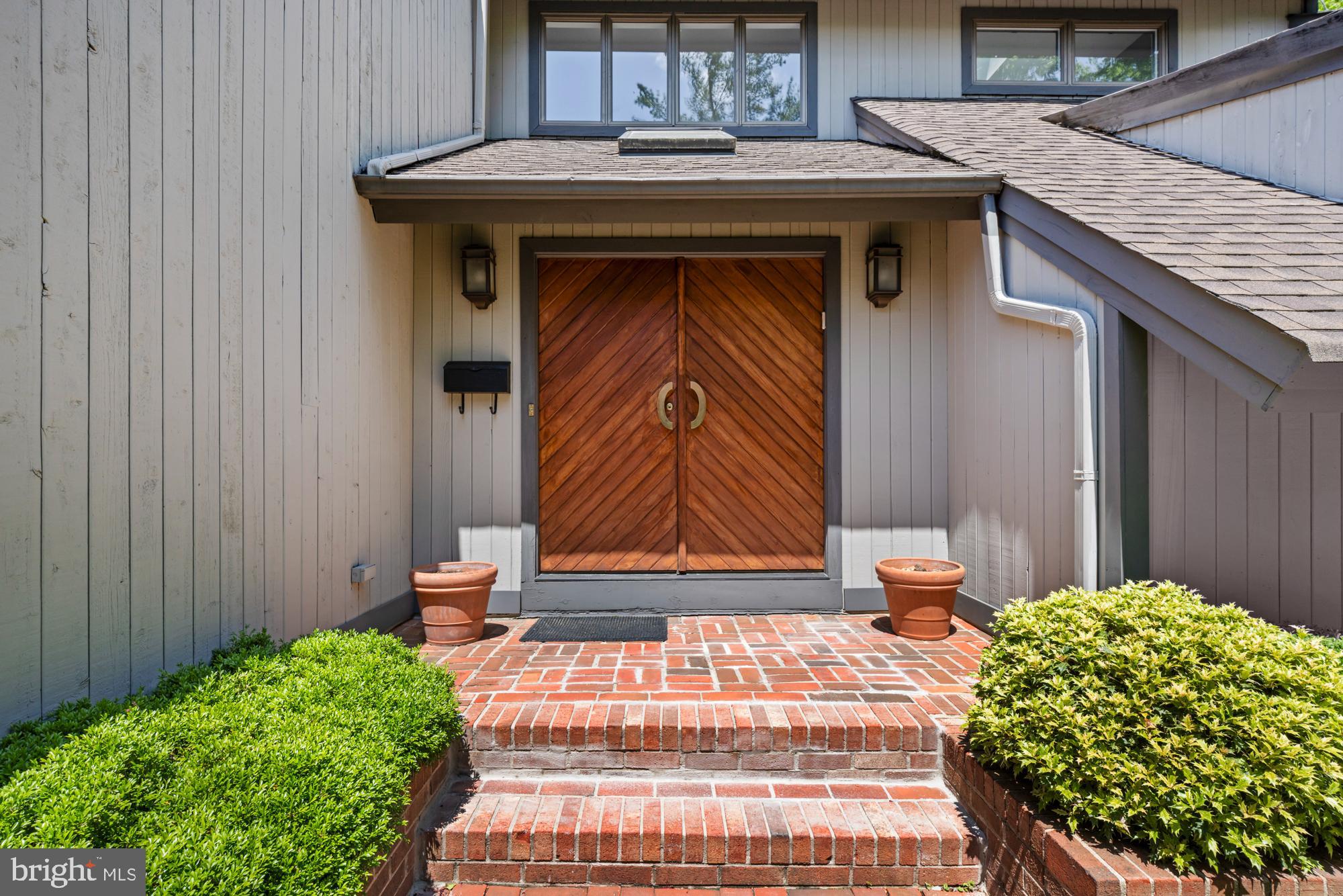 503 BIRCH DRIVE