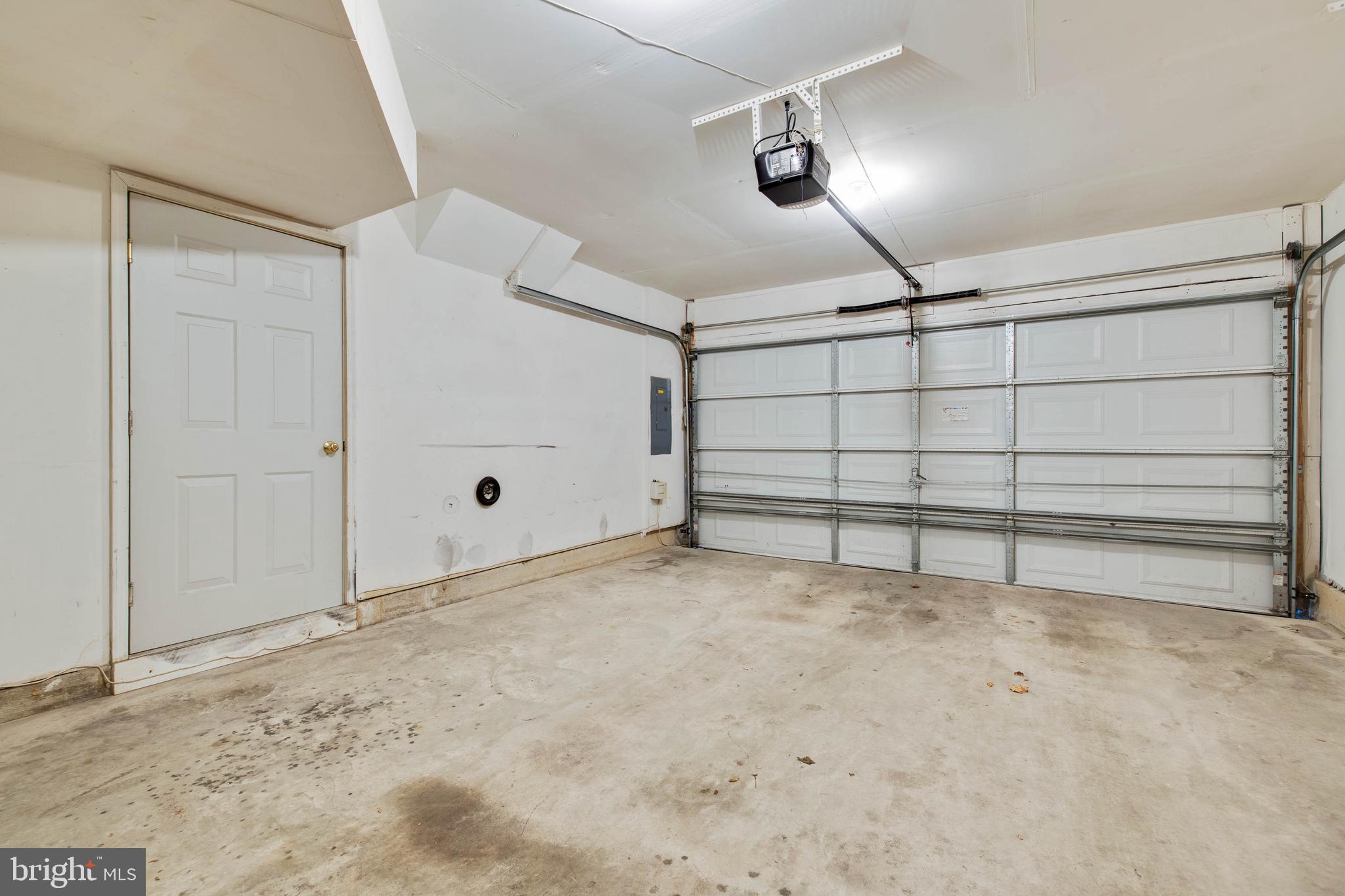 WATERS EDGE - Residential Lease