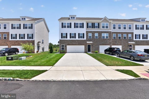 Townhouse For Rent - 491 N N Palace Drive<br/> Gloucester County, GLASSBORO, NJ 08028