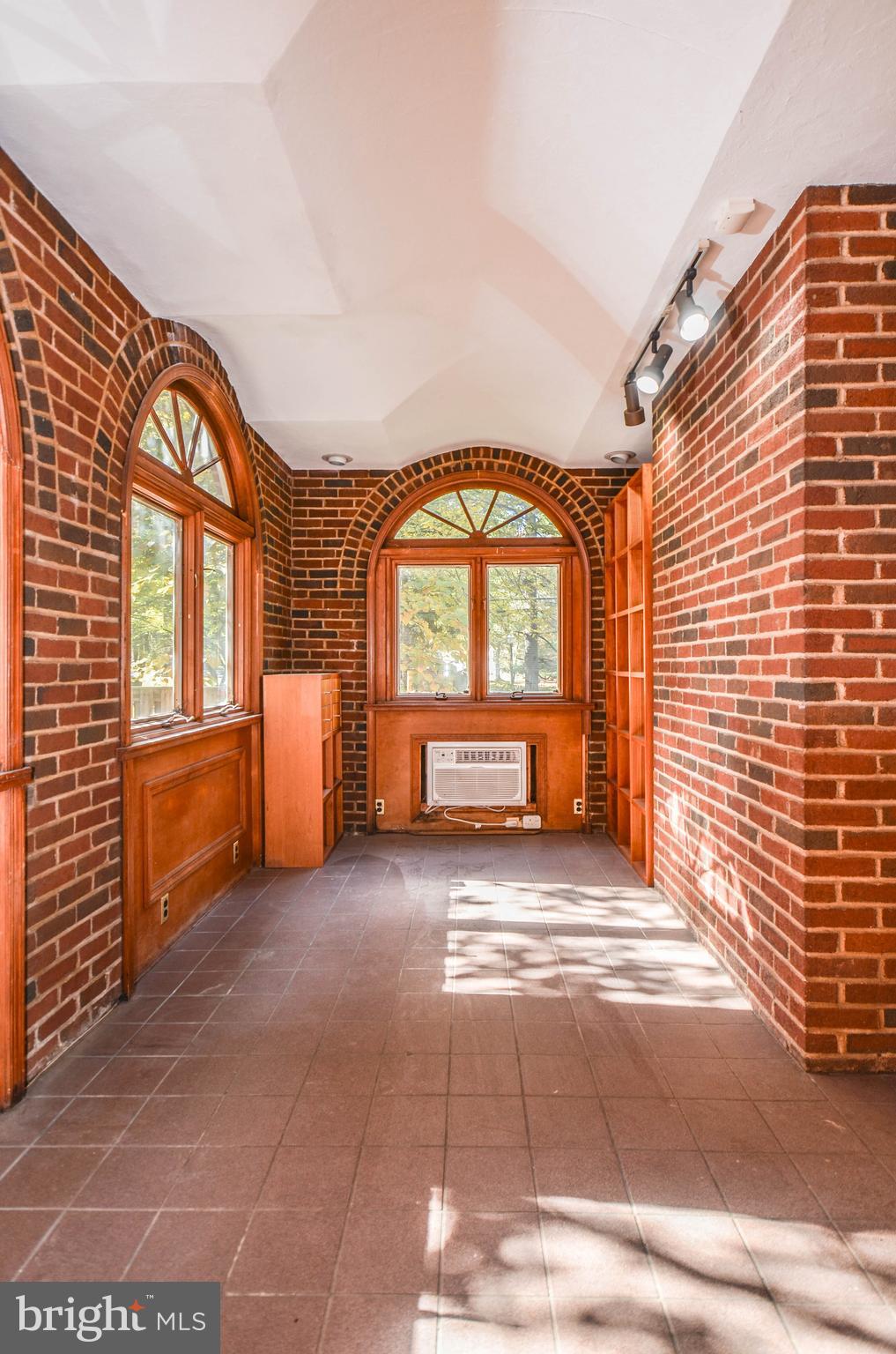 CHEVY CHASE - Residential Lease