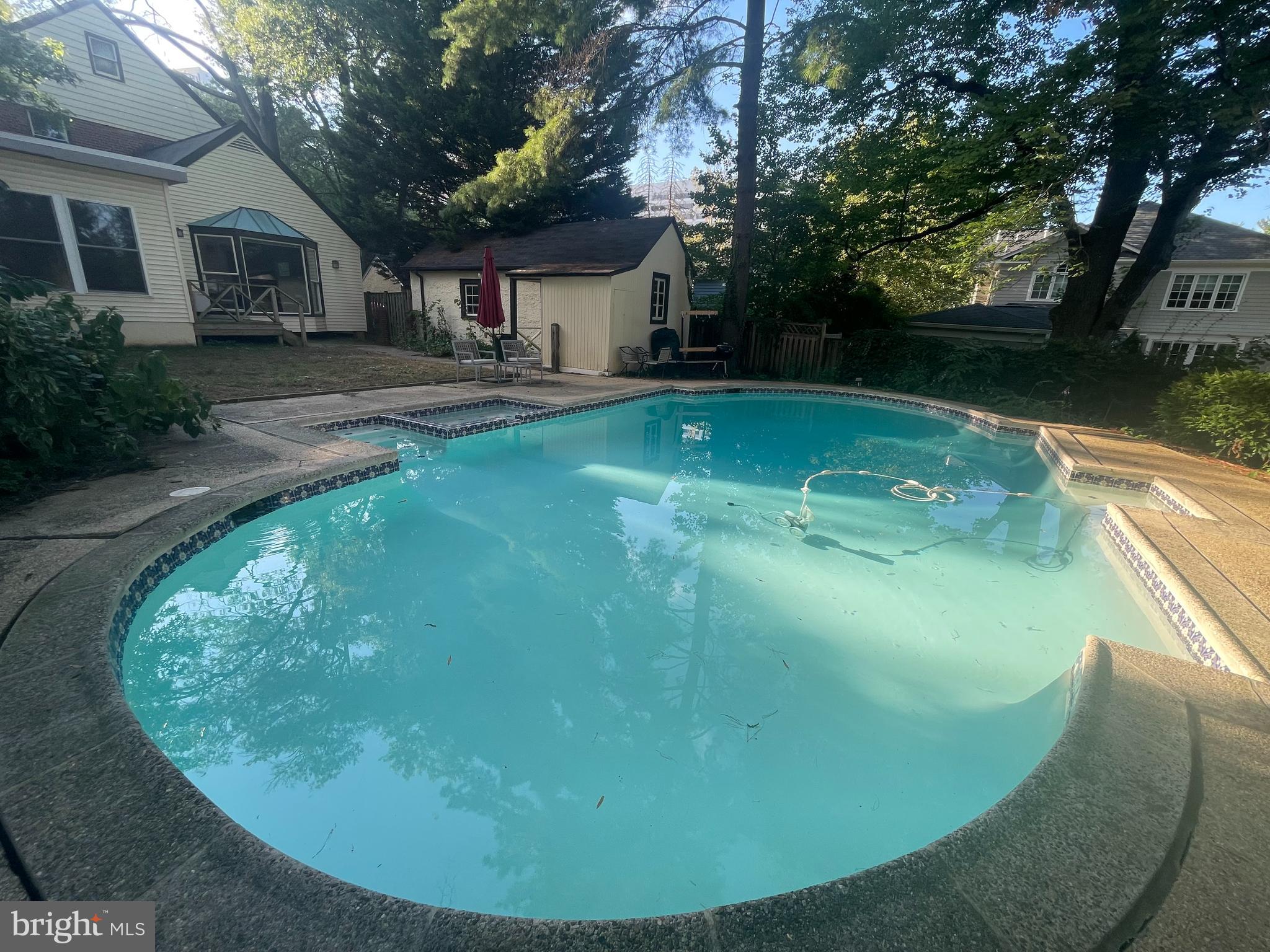 CHEVY CHASE - Residential Lease