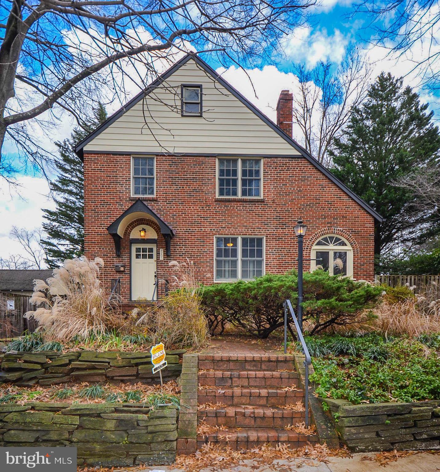 CHEVY CHASE - Residential Lease